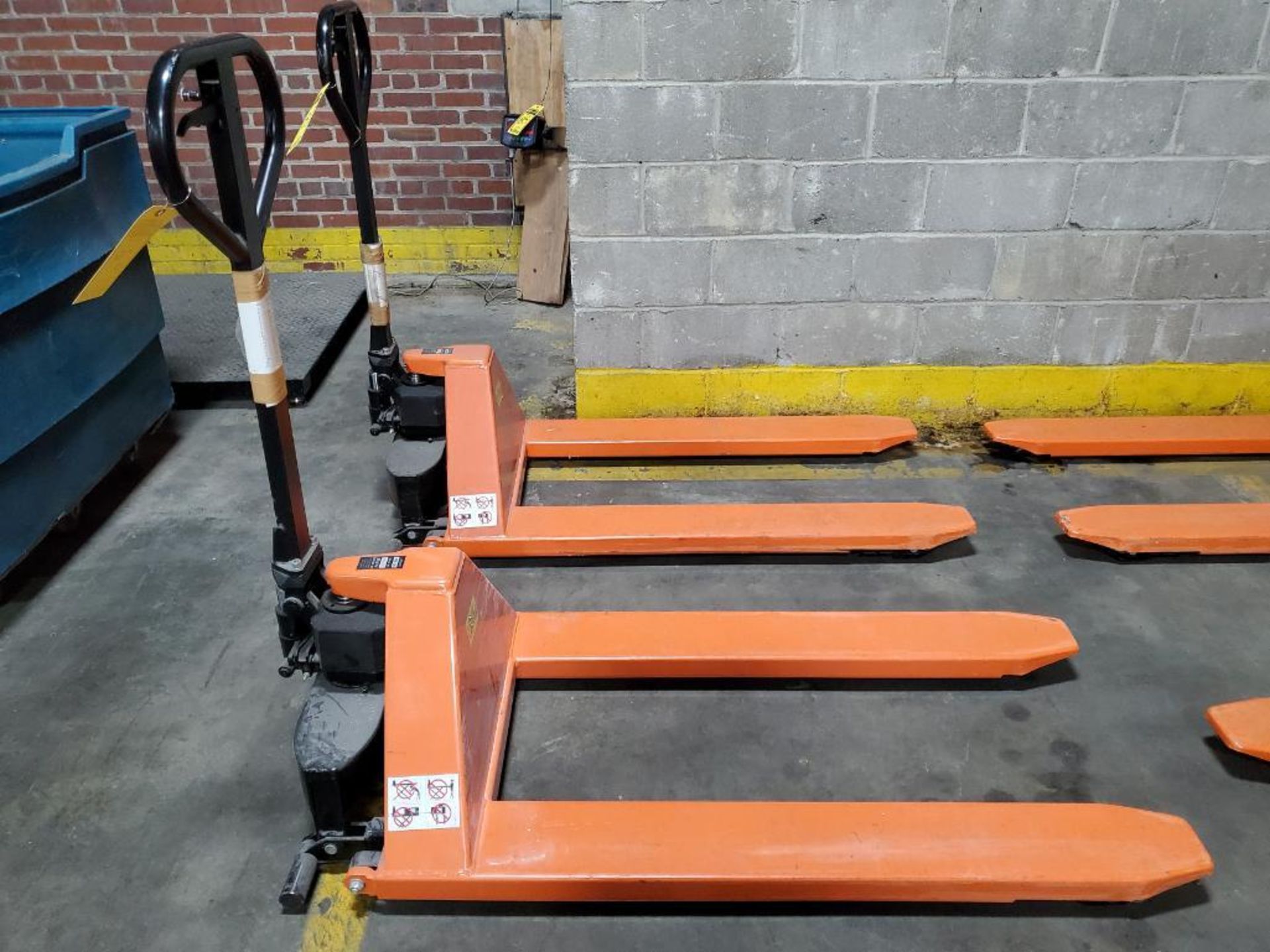 Zenith 2,200 Lb. Scissor Lift Pallet Jack, Slow/Fast Lift Function