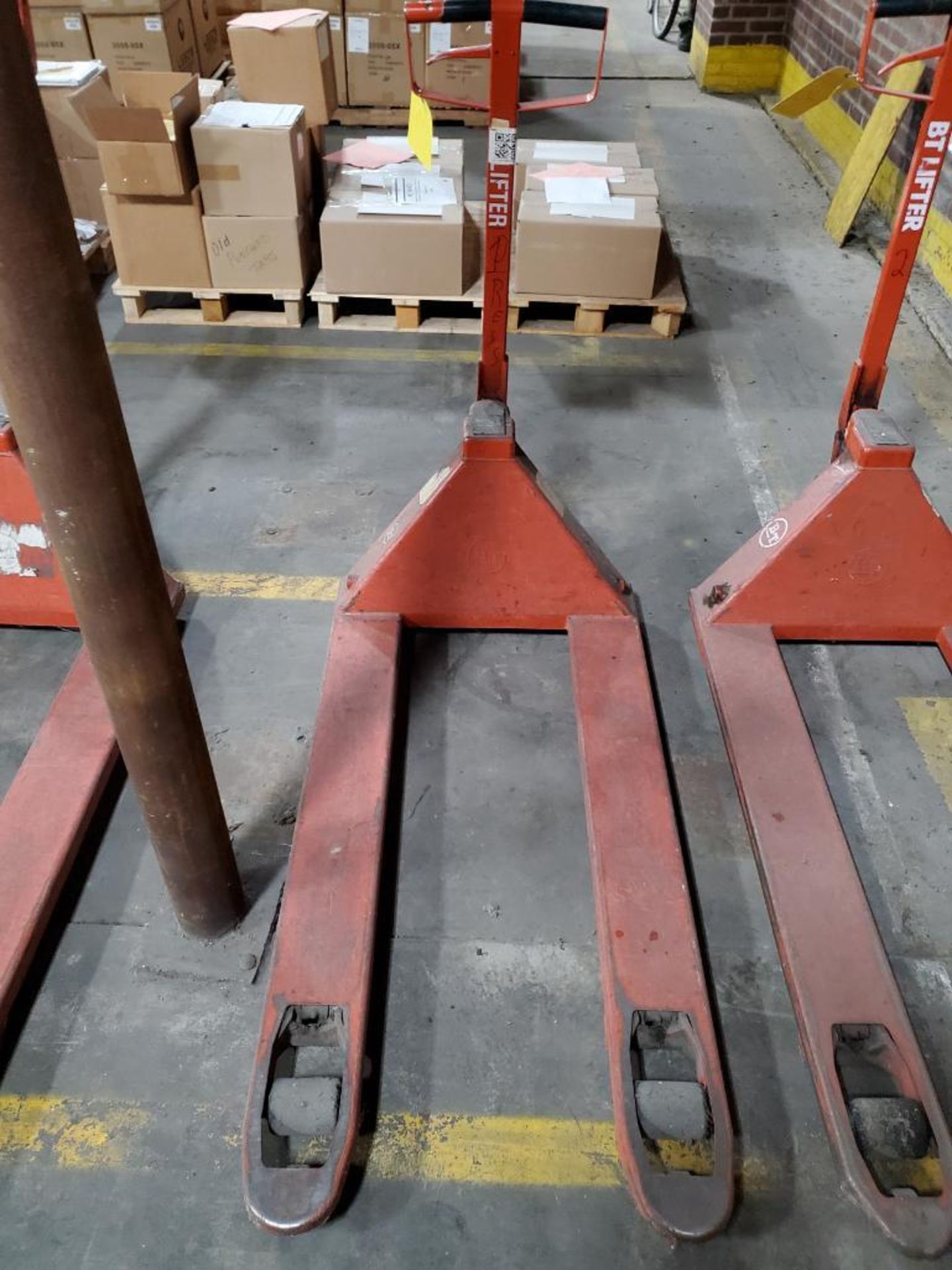 BT 5,000 Lb. Hydraulic Pallet Jack, 48" Forks - Image 3 of 4