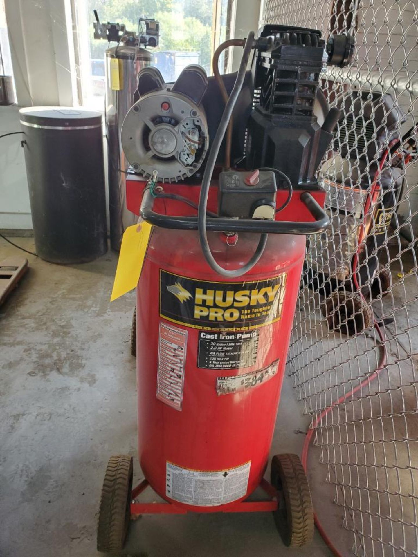 Husky Pro 30-Gallon Portable Air Compressor, 2 Hp, 135 Max. Psi, 5.5 Scfm, ASME Tank, Model VT631505 - Image 2 of 6