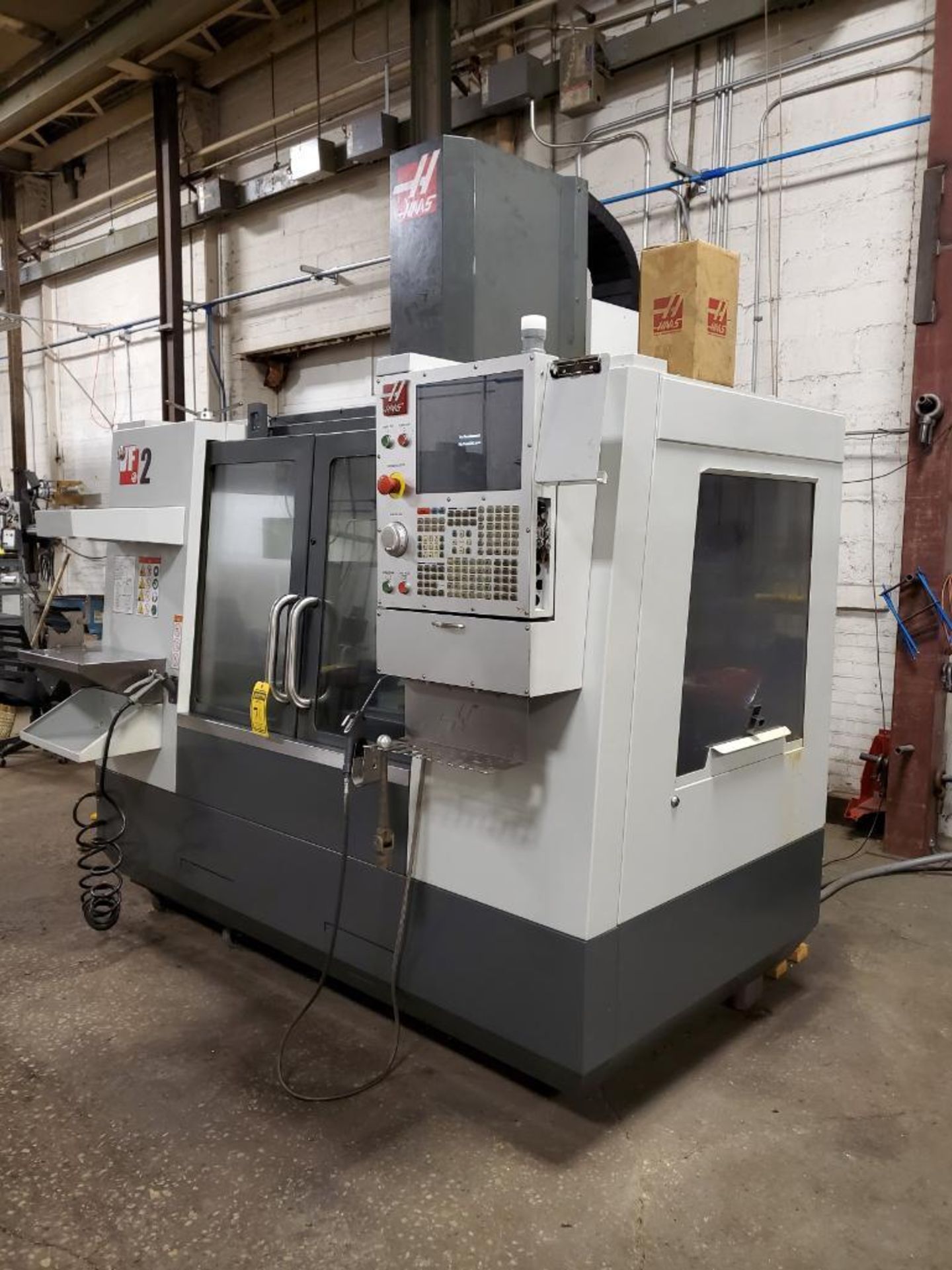 2018 Haas VF2 Vertical CNC Machining Center, s/n 1157725, CT/DIN ISO 40-Taper, 20-Station Tool Holde - Image 5 of 25