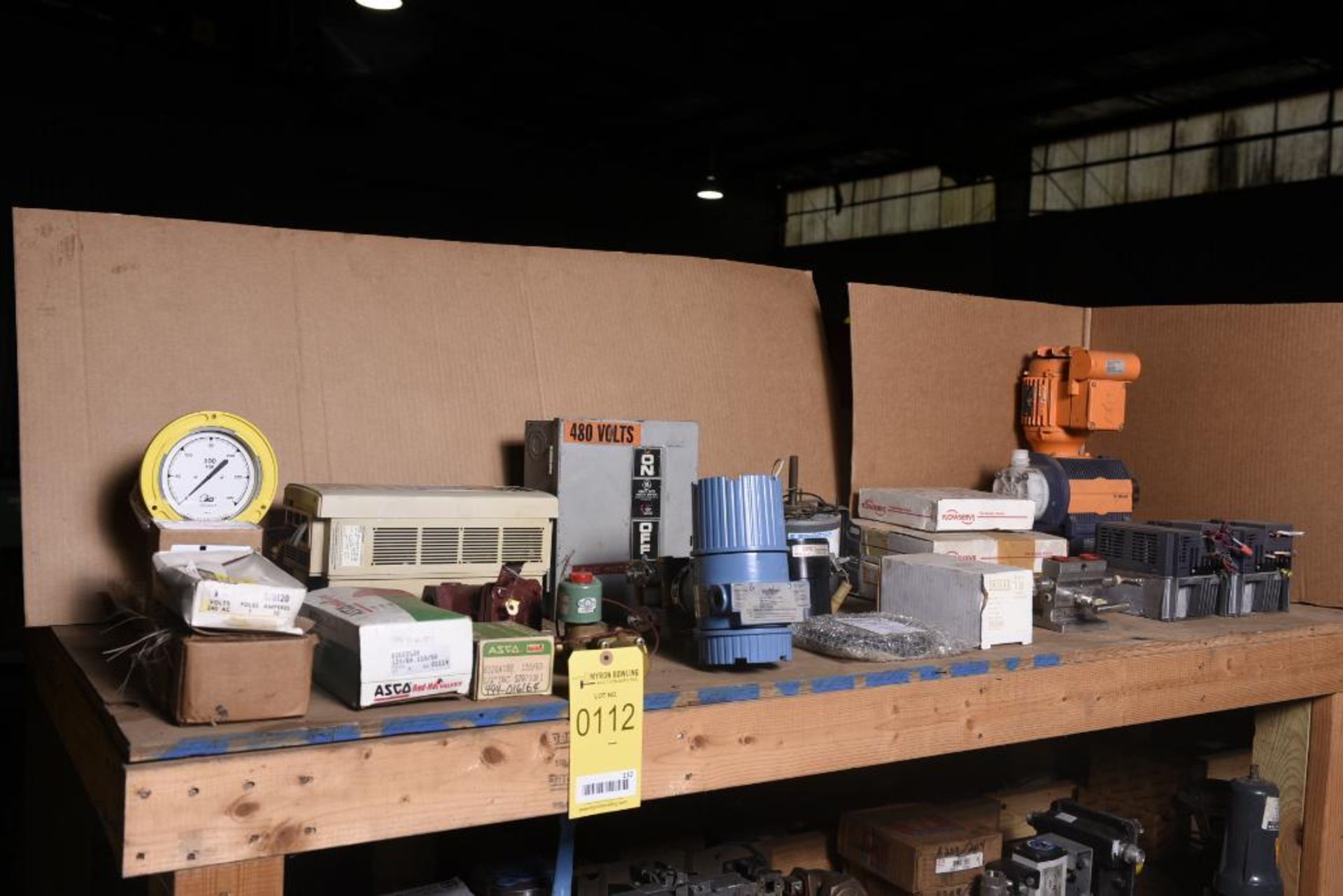 Shelf of Miscellaneous MRO, Valves, Electrical, Motors, Indicators, Pumps (Flowserve, Rosemount, Mit - Image 2 of 3