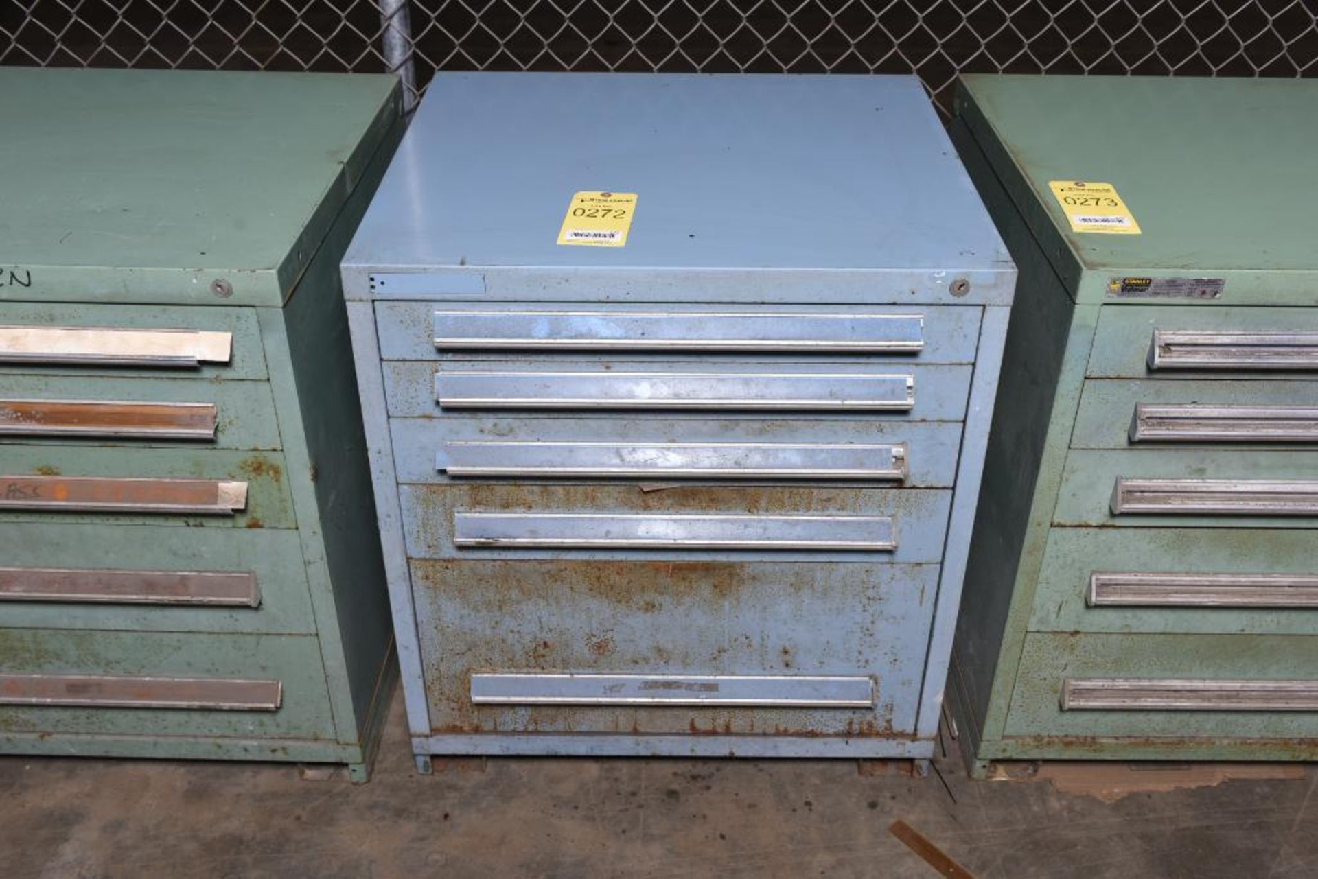 Stanley Vidmar Industrial Storage Cabinet, 28" x 30" x 33", 5-Drawer