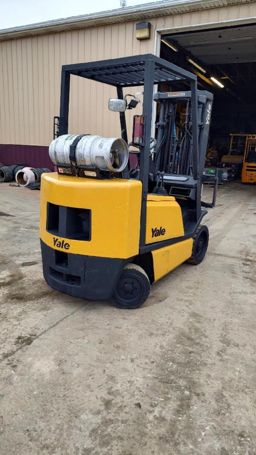 2002 Yale 5,000 LB. Capacity Forklift, Model: GLC050, S/N: E187V18925Z, LPG, Solid Tires, Lever Shif - Image 3 of 4