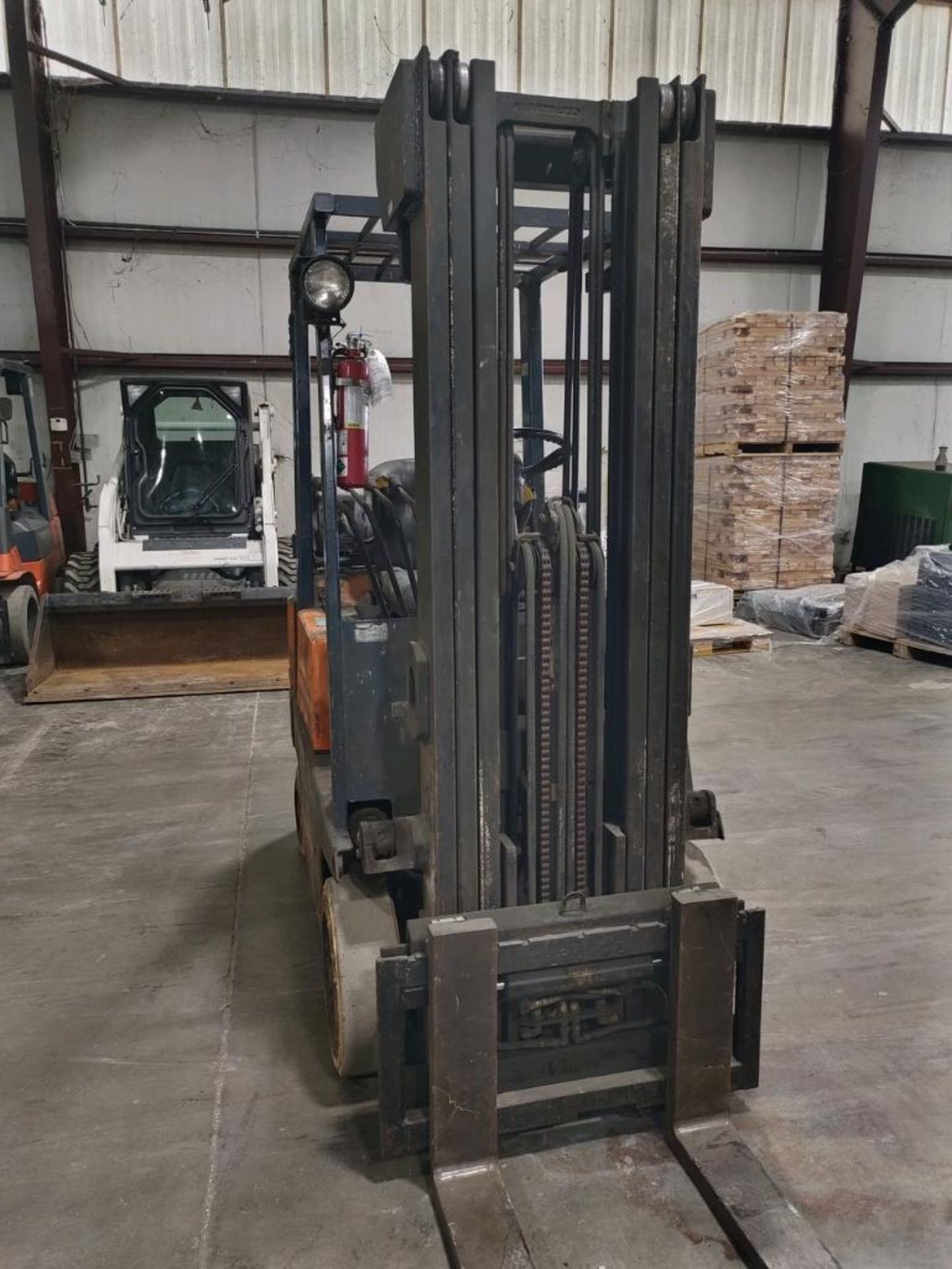 Toyota 3,000 LB. Capacity Forklift, Model: 5FGC15, S/N: 10072, 3-Stage Mast, 84" Lowered Height/188" - Image 2 of 4