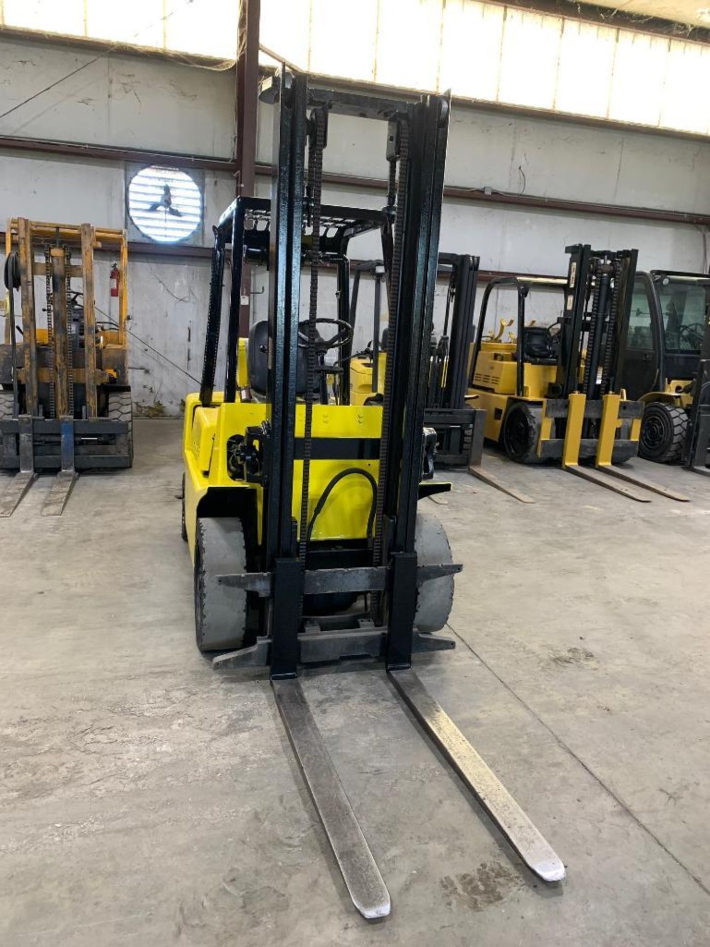 Hyster 5,000 LB. Capacity Forklift, Model: N/A, S/N: A172B20981HH, LPG, Pneumatic Tires, 2-Stage Mas - Image 2 of 5