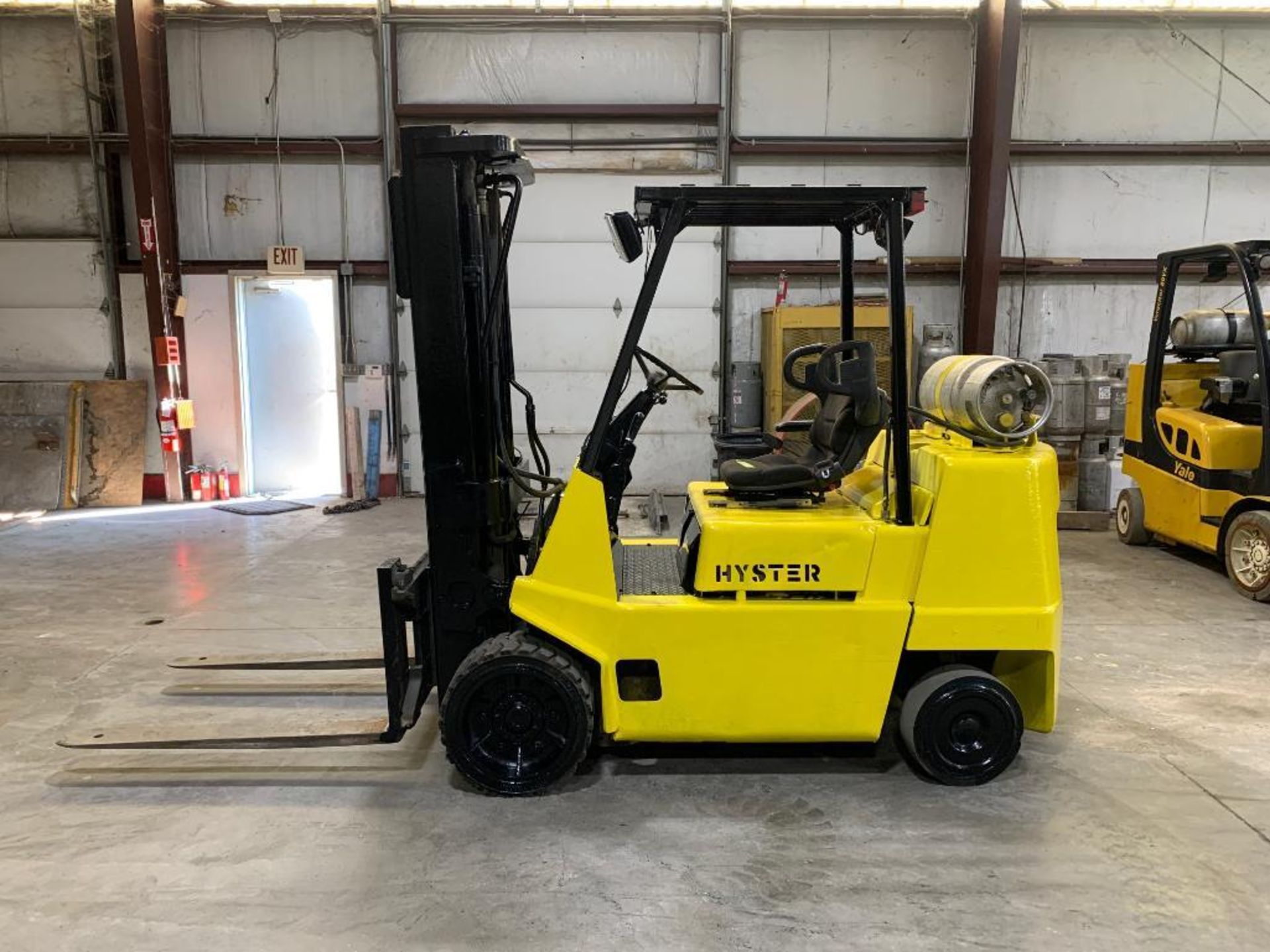 2000 Hyster 7,000 LB. Capacity Forklift, Model: S70XL, S/N: D004D07746W, 3-Stage Mast, 95" Lowered H