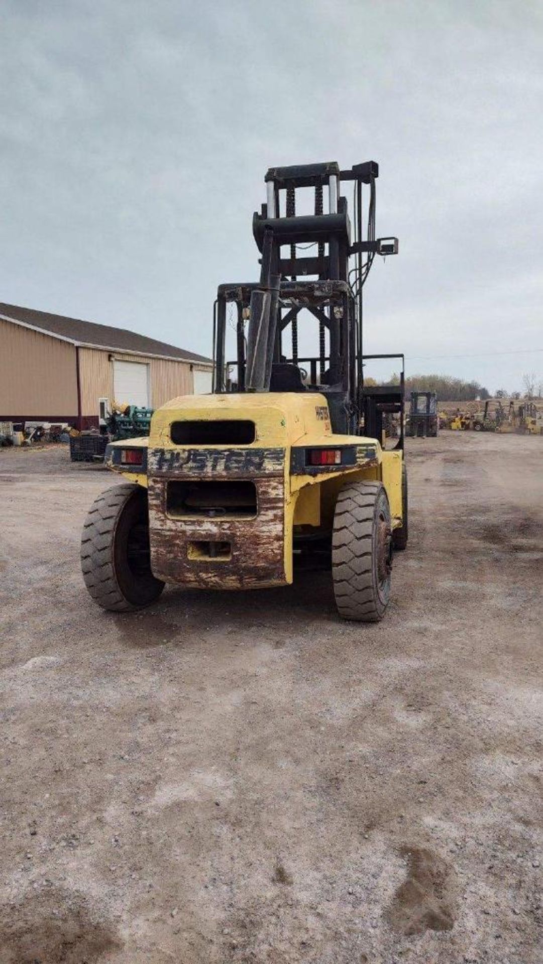 2005 Hyster 36,000 LB. Capacity Forklift, Model: H360HD, S/N: F019E01917C, Dual Drive Pneumatic Tire - Image 2 of 5