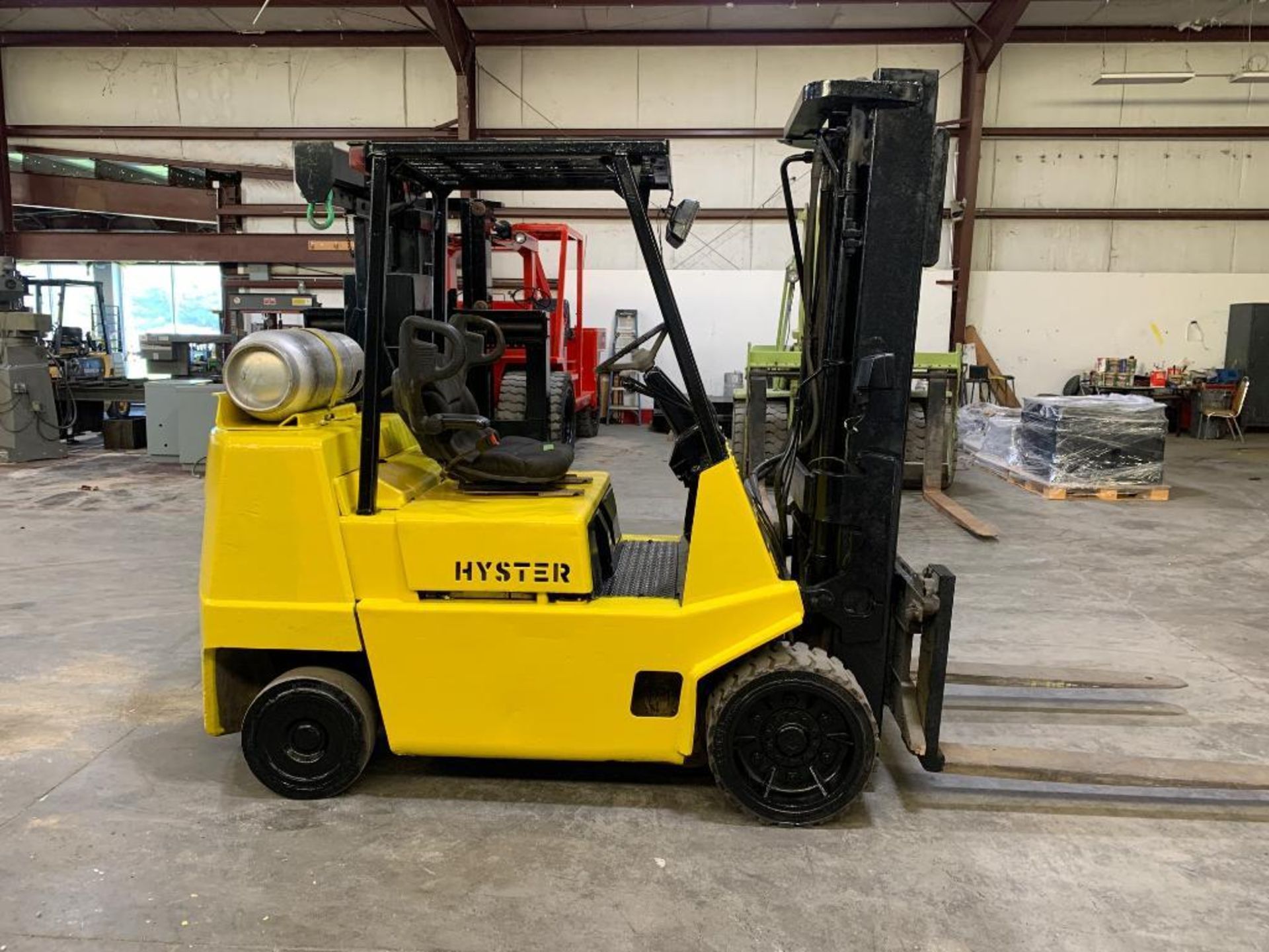 2000 Hyster 7,000 LB. Capacity Forklift, Model: S70XL, S/N: D004D07746W, 3-Stage Mast, 95" Lowered H - Image 3 of 5