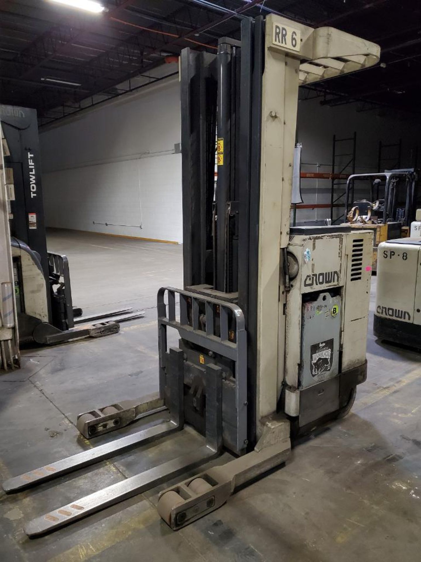 1991 Crown Electric Reach Truck, Model 35RRTT, s/n 1A115495, 24V, Sideshift, 3,500 Lb. Capacity, 95" - Image 5 of 10