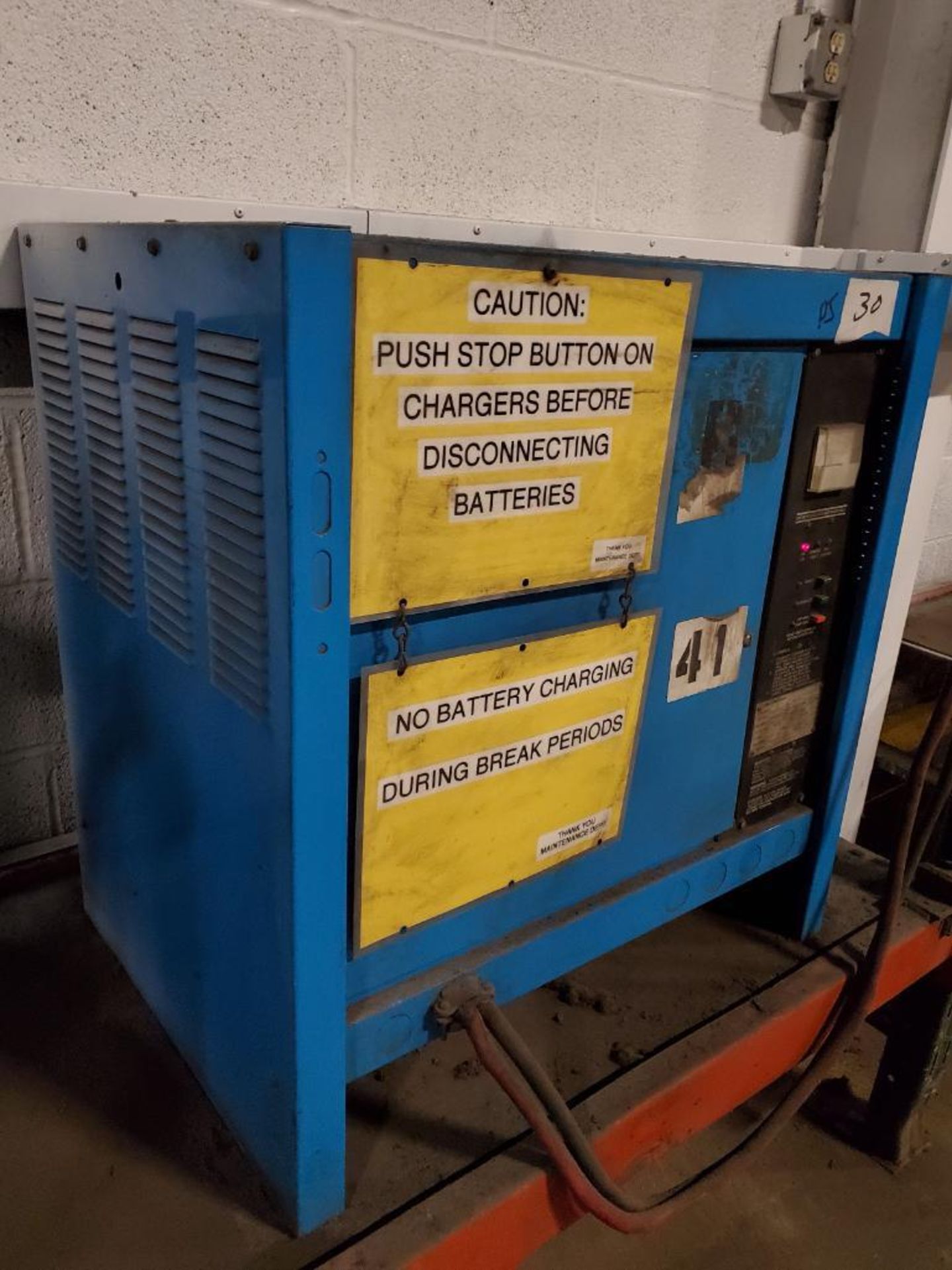 Exide System 3000 24V Forklift Battery Charger - Image 3 of 5