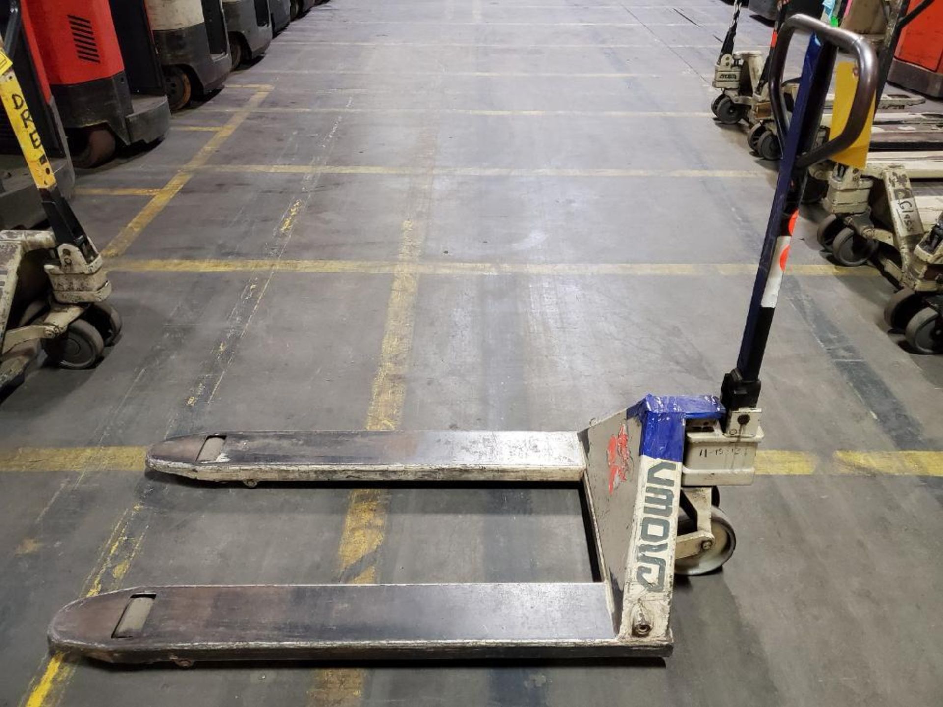 Crown 5,500 Lb. Hydraulic Pallet Jack, 47-1/2" Forks - Image 3 of 4