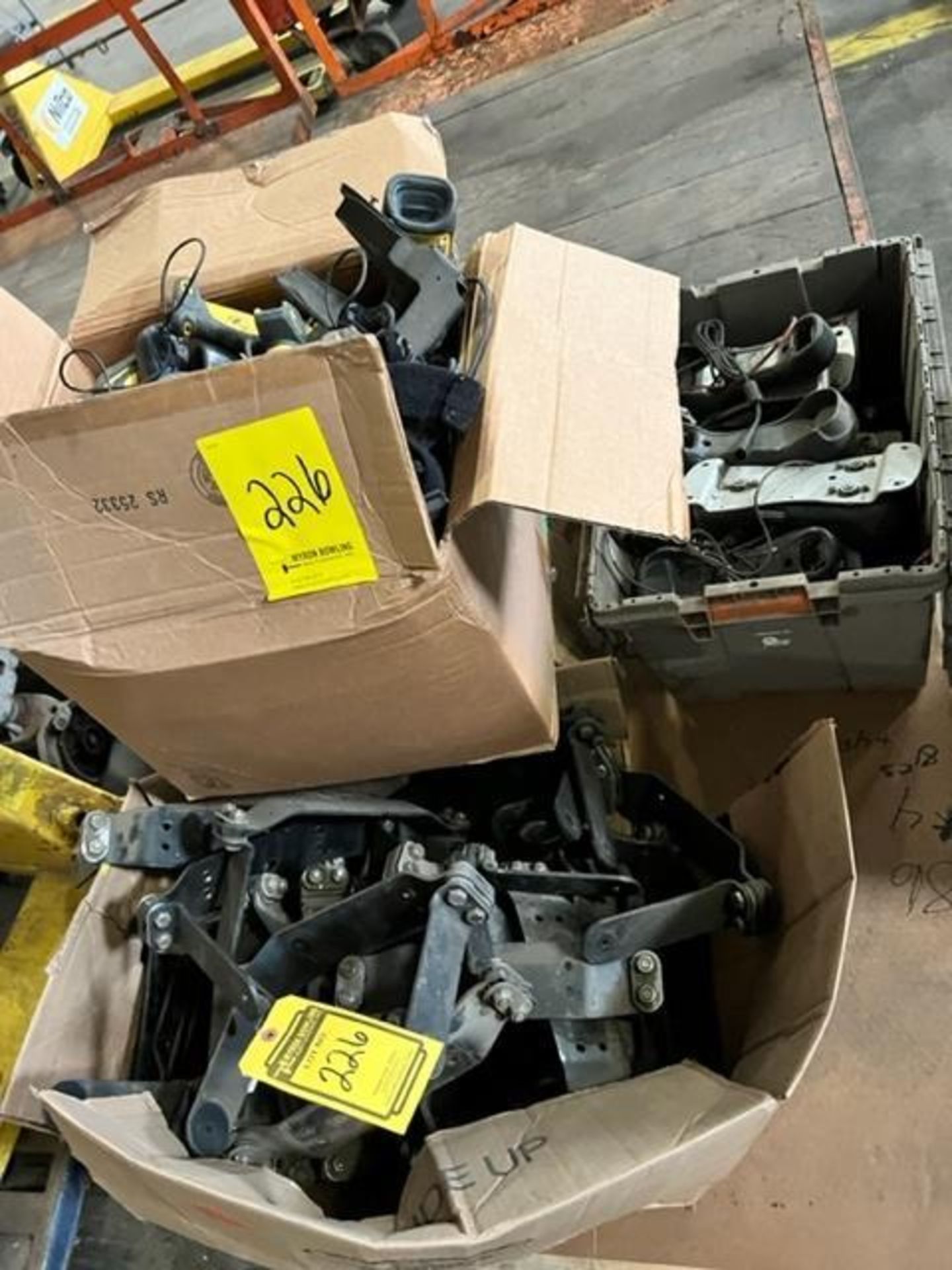 Lot of Motorola Truck Mounted RF Units & Cordless Scanners - Image 4 of 6