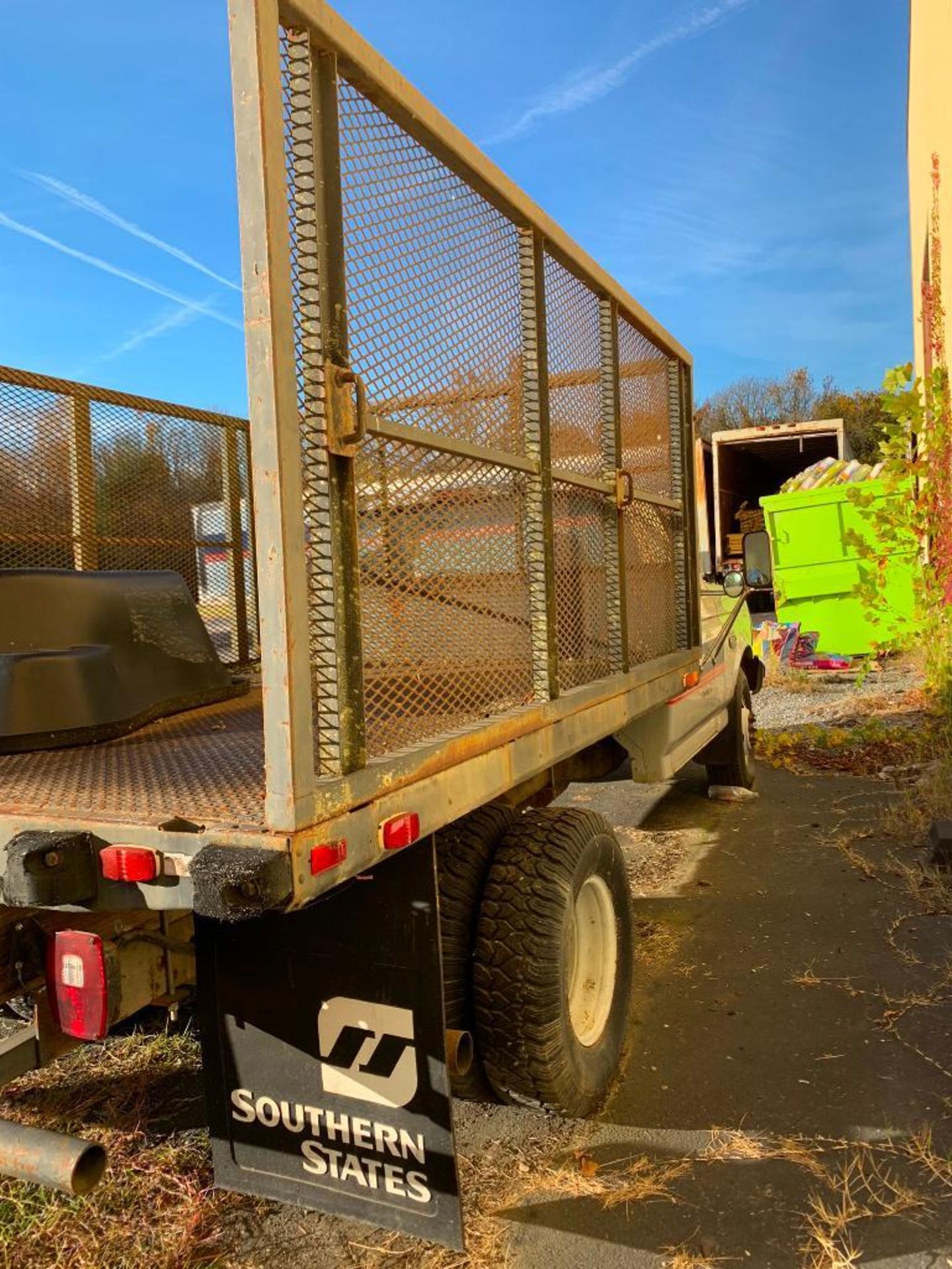 1998 Ford F-350 Pickup Truck, Power Stroke Diesel, Stake Bed, Tandem Axle, w/ Wench, Manual Transmis - Image 4 of 5