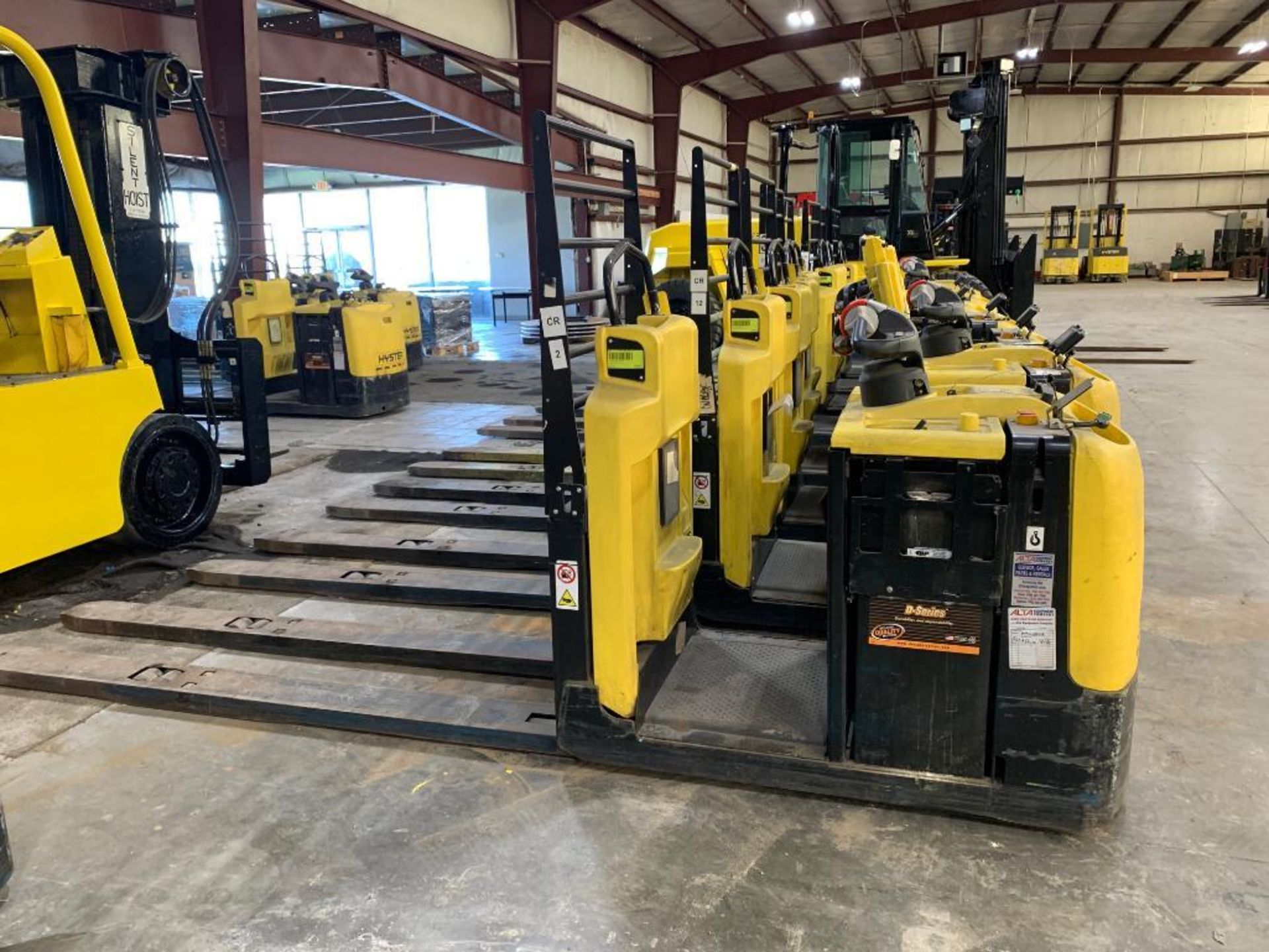 2016 Hyster Double Rider Jack, 5,500-lb. Capacity, Model: LO2.5, 24-Volt Battery, 96" Forks, Rider C - Image 3 of 7