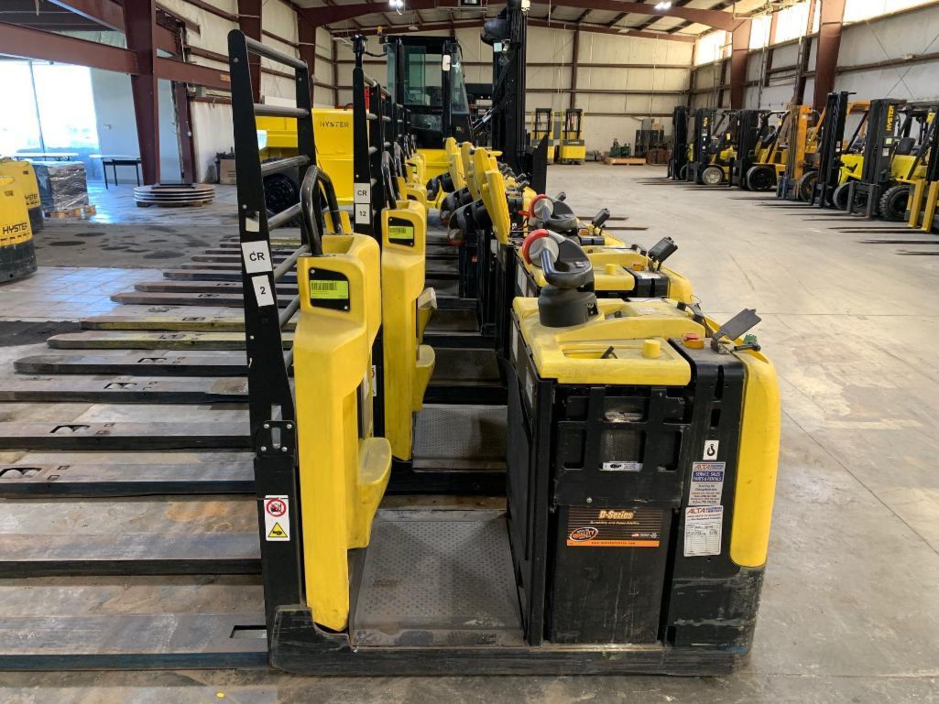 2016 Hyster Double Rider Jack, 5,500-lb. Capacity, Model: LO2.5, 24-Volt Battery, 96" Forks, Rider C - Image 7 of 7