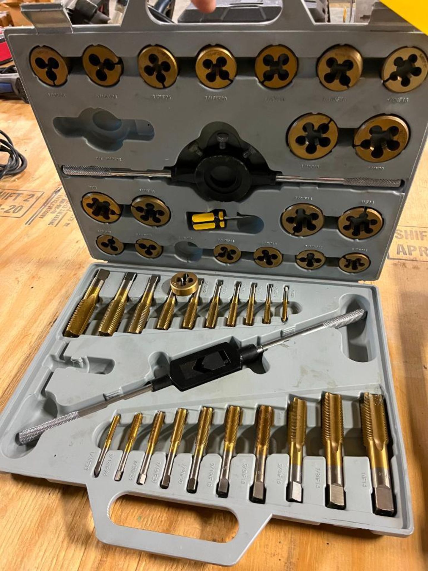 Tap & Die Set, 1NF14- 1/4NC20, 1/4NF28-1NF14