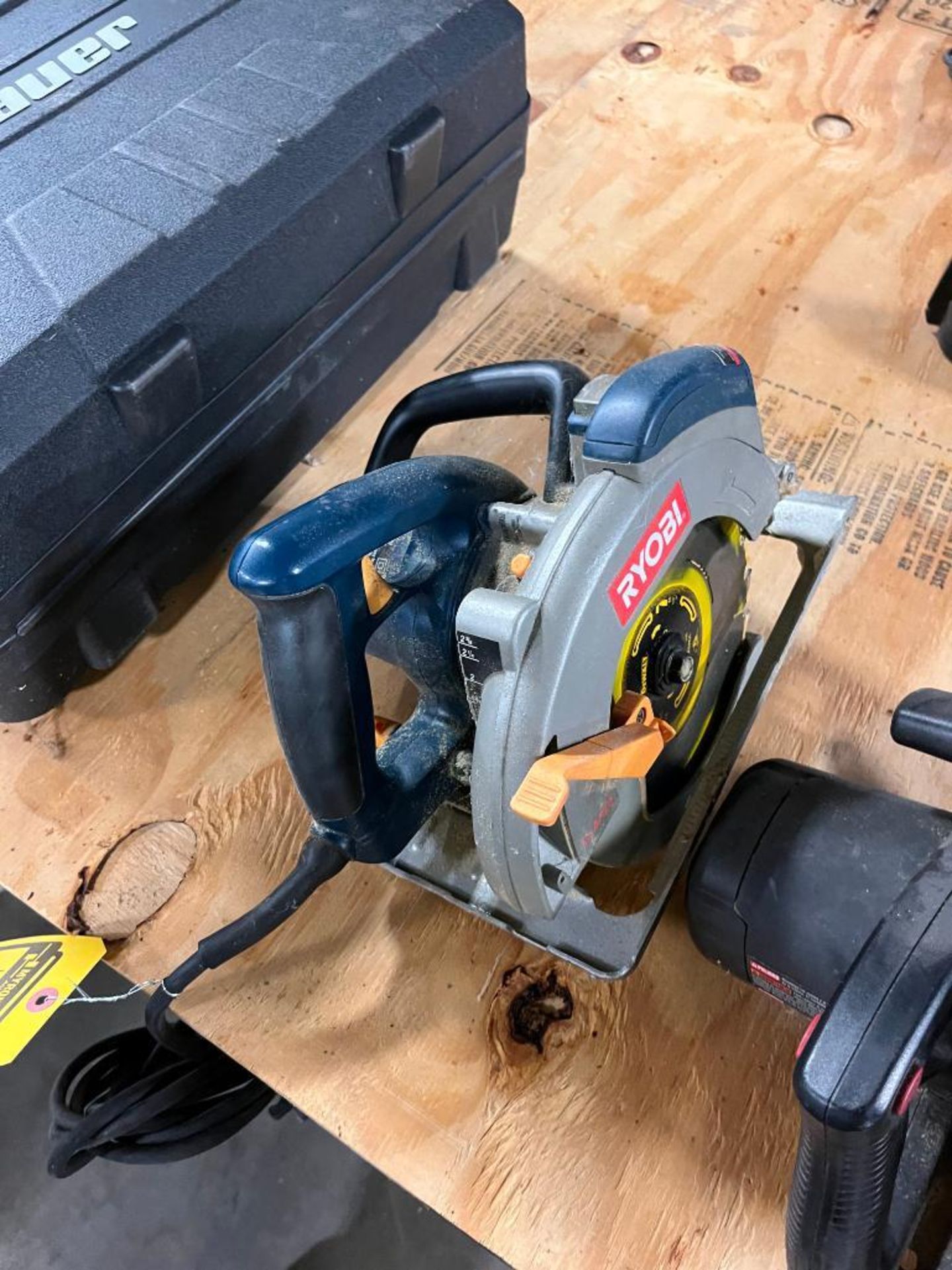 Ryobi 7-1/4" Circular Saw