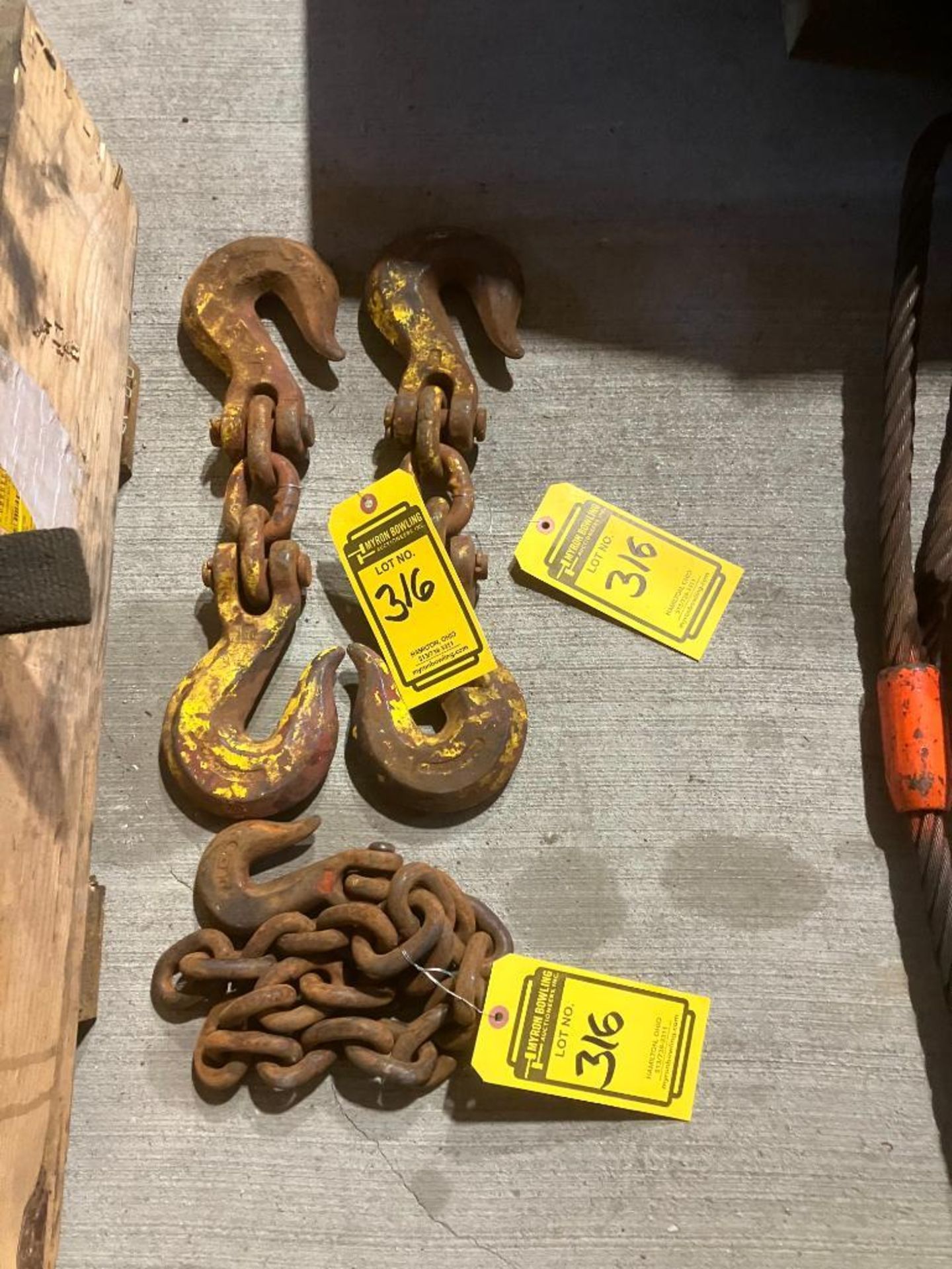 (2) Double Hook Chains