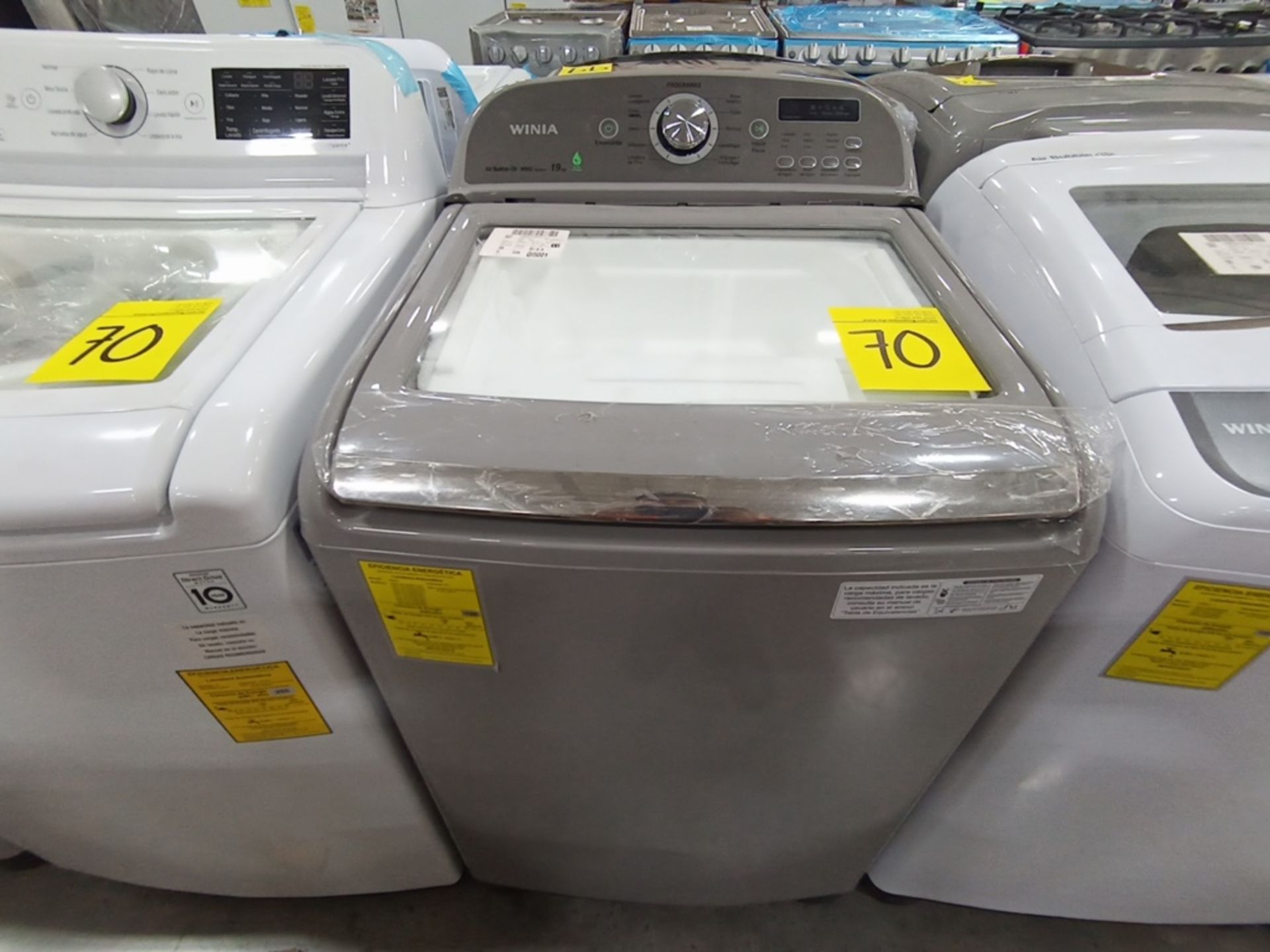 Lote de 3 Lavadoras contiene: 1 Lavadora de 19KG, Marca Winia, Modelo WHF19F3WW2AH, Serie MW216N011 - Image 7 of 13