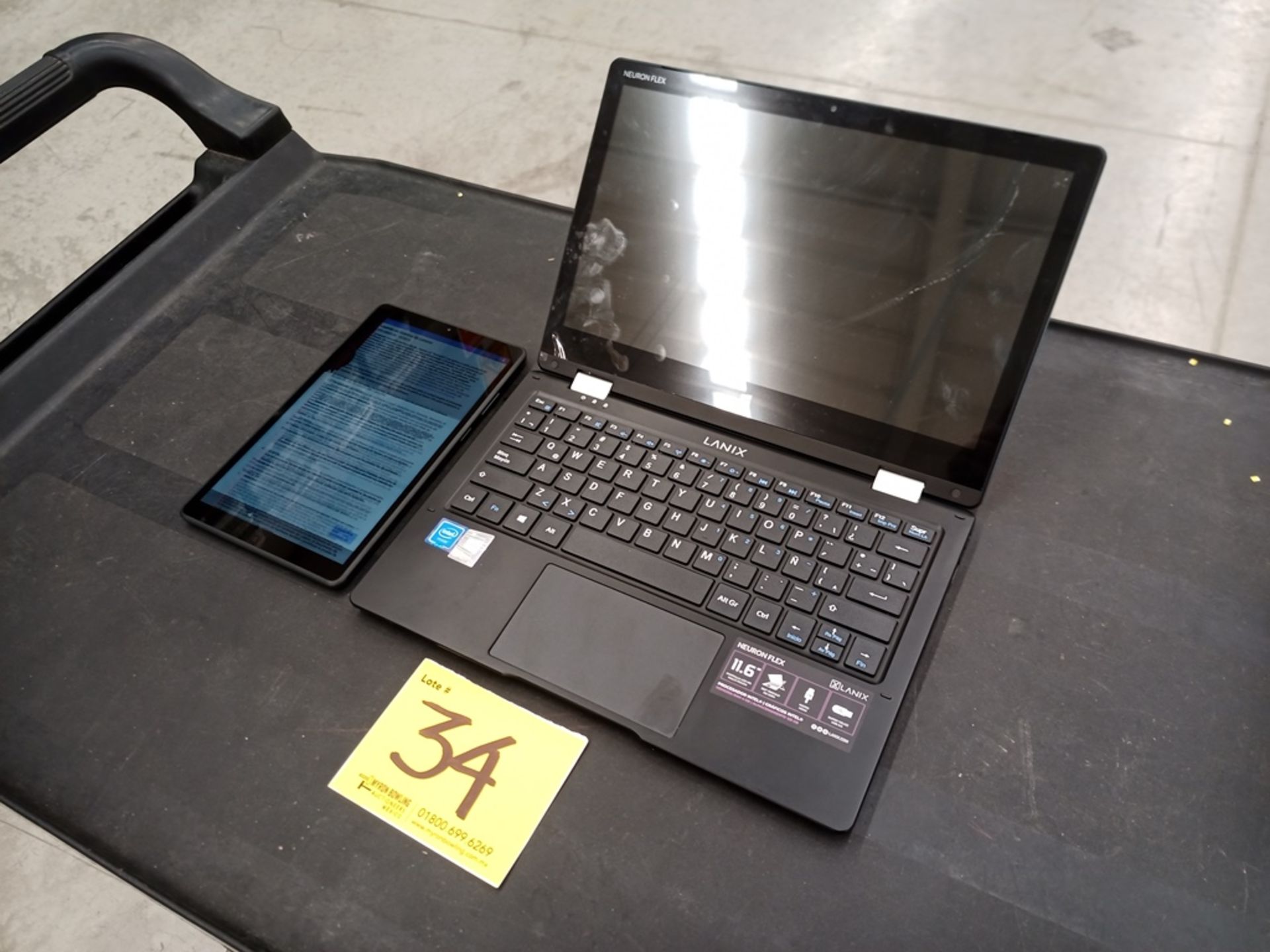 Lote de Computadora + Tablet contiene: 1 Computadora tipo mini Laptop marca Lanix, Modelo NeuronFle - Image 4 of 9
