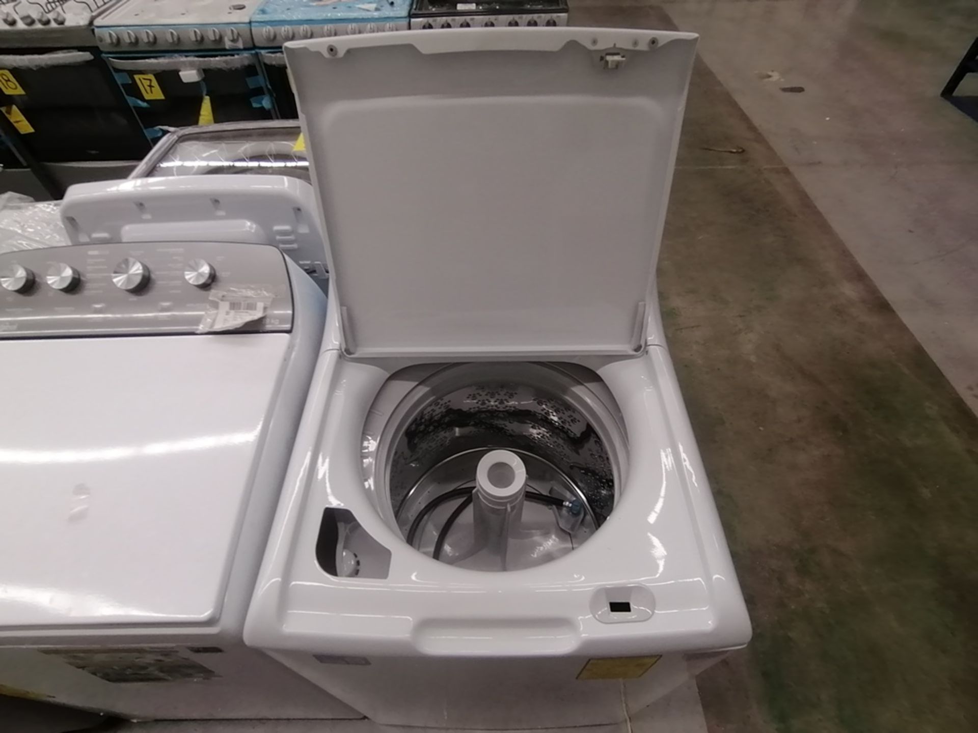 Lote de 3 Lavadoras contiene: 1 Lavadora de 16KG, Marca Whirlpool, Modelo 8MWTW1613MJQ0, Serie HLA3 - Image 22 of 27