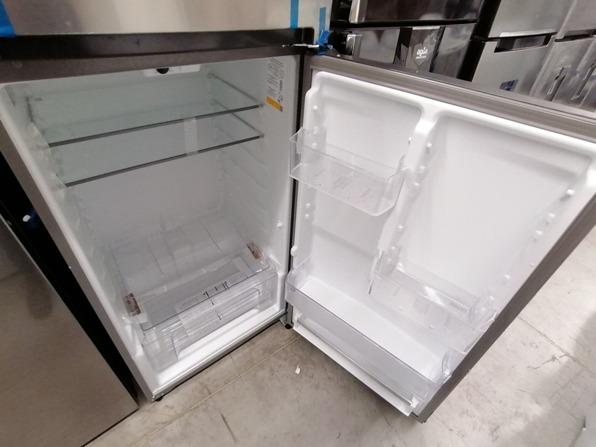 Lote de 2 refrigeradores incluye: 1 Refrigerador, Marca Samsung, Modelo RT29K500JS8, Serie 0AZS4BAR - Image 14 of 15