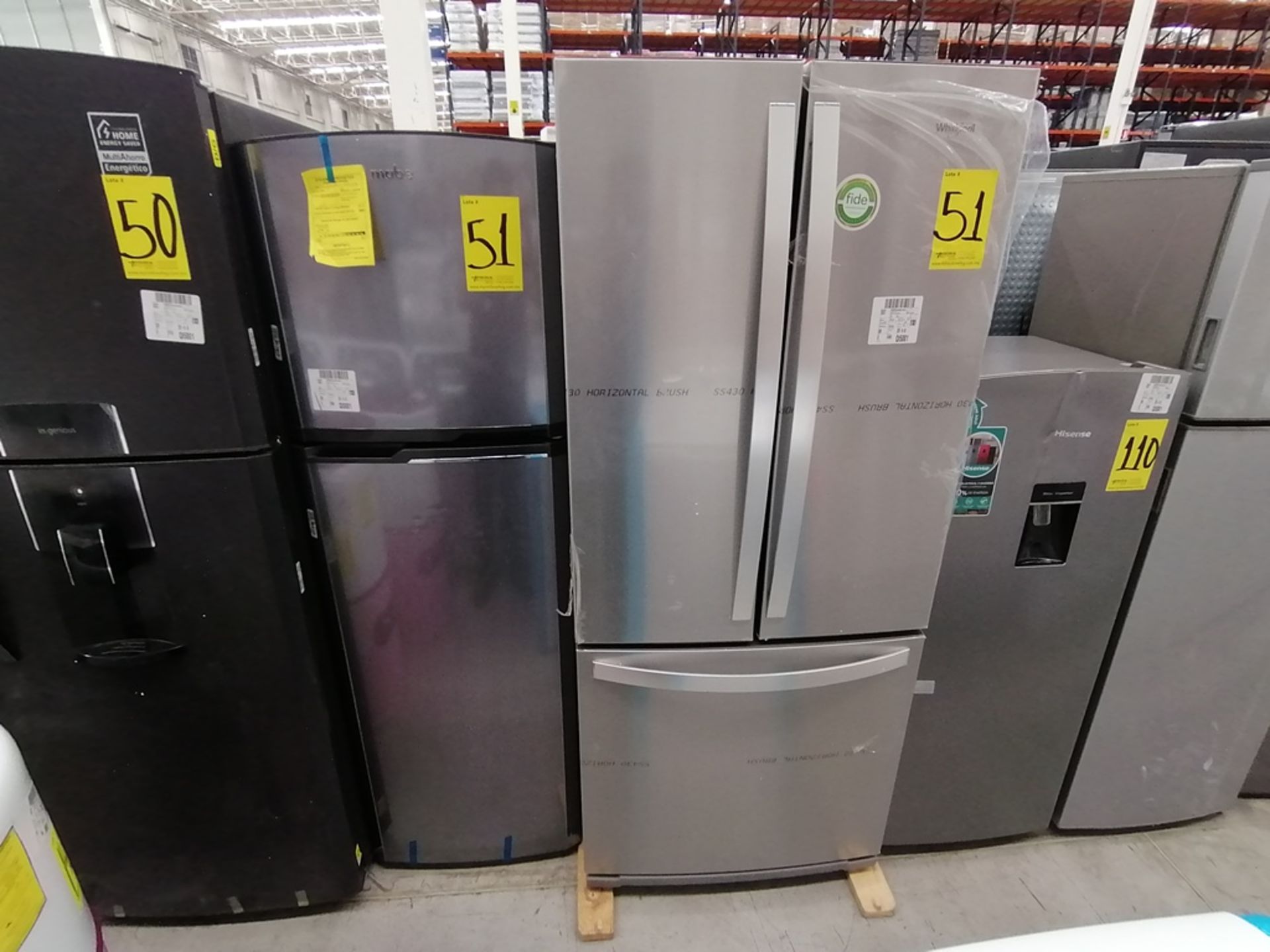 Lote de 2 refrigeradores incluye: 1 Refrigerador, Marca Mabe, Modelo RMA1025VMX, Serie 2111B618024, - Image 10 of 15