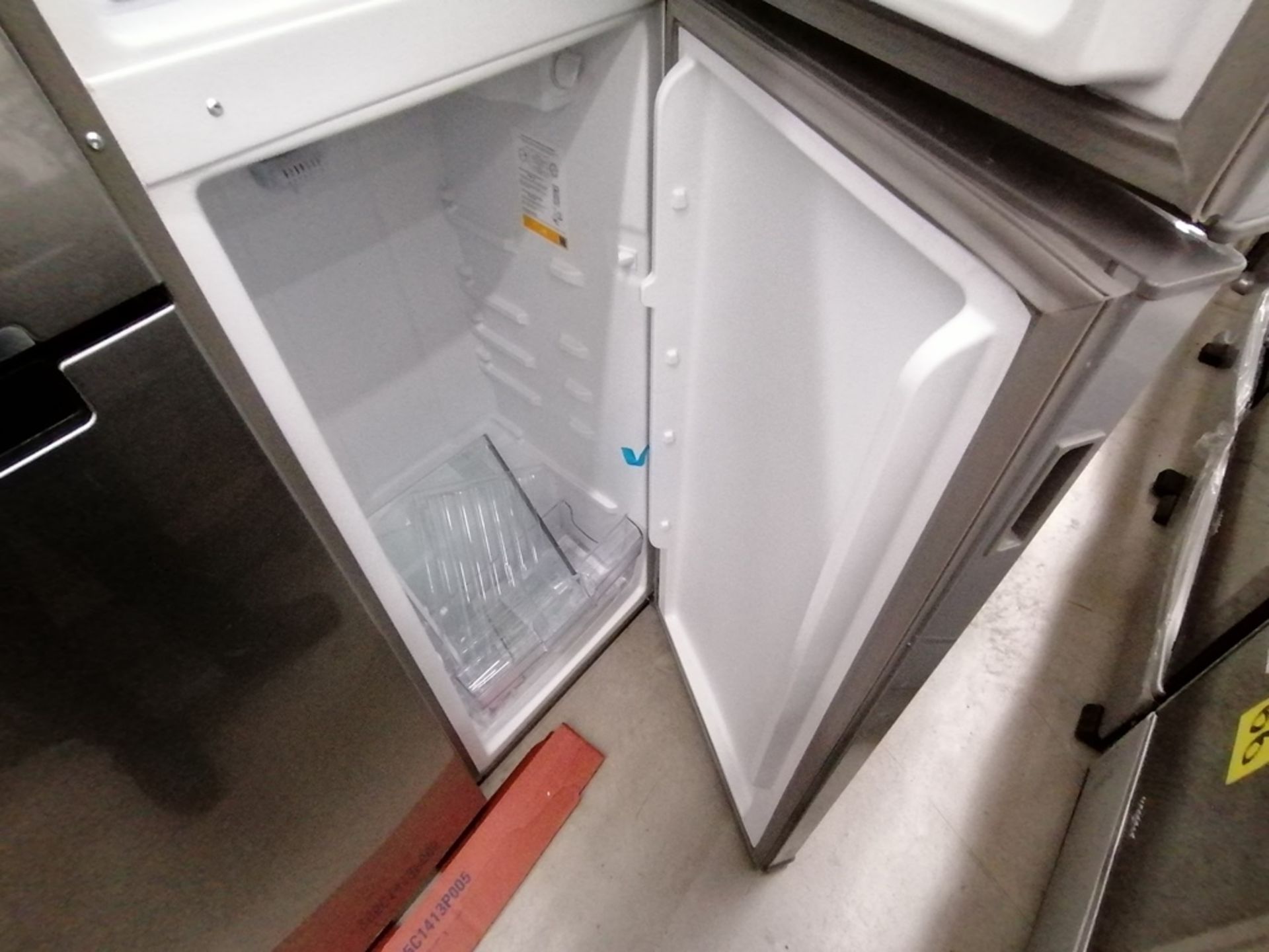 Lote de 2 refrigeradores incluye: 1 Refrigerador, Marca Samsung, Modelo RT29K500JS8, Serie 0AZS4BAR - Image 15 of 16