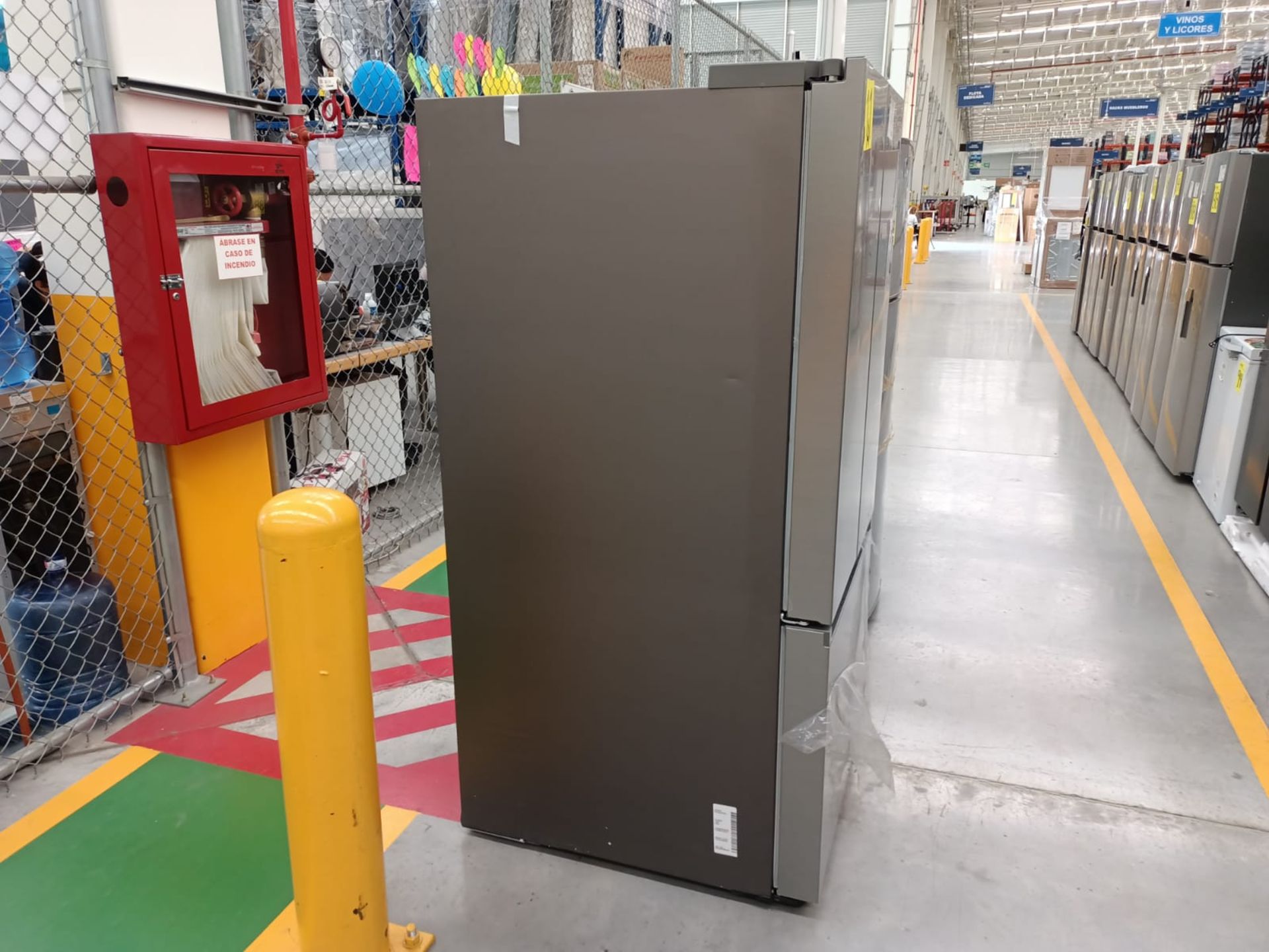 Lote de 2 refrigeradores incluye: 1 refrigerador marca Samsung, modelo RF22A4010S9/EM - Image 25 of 51