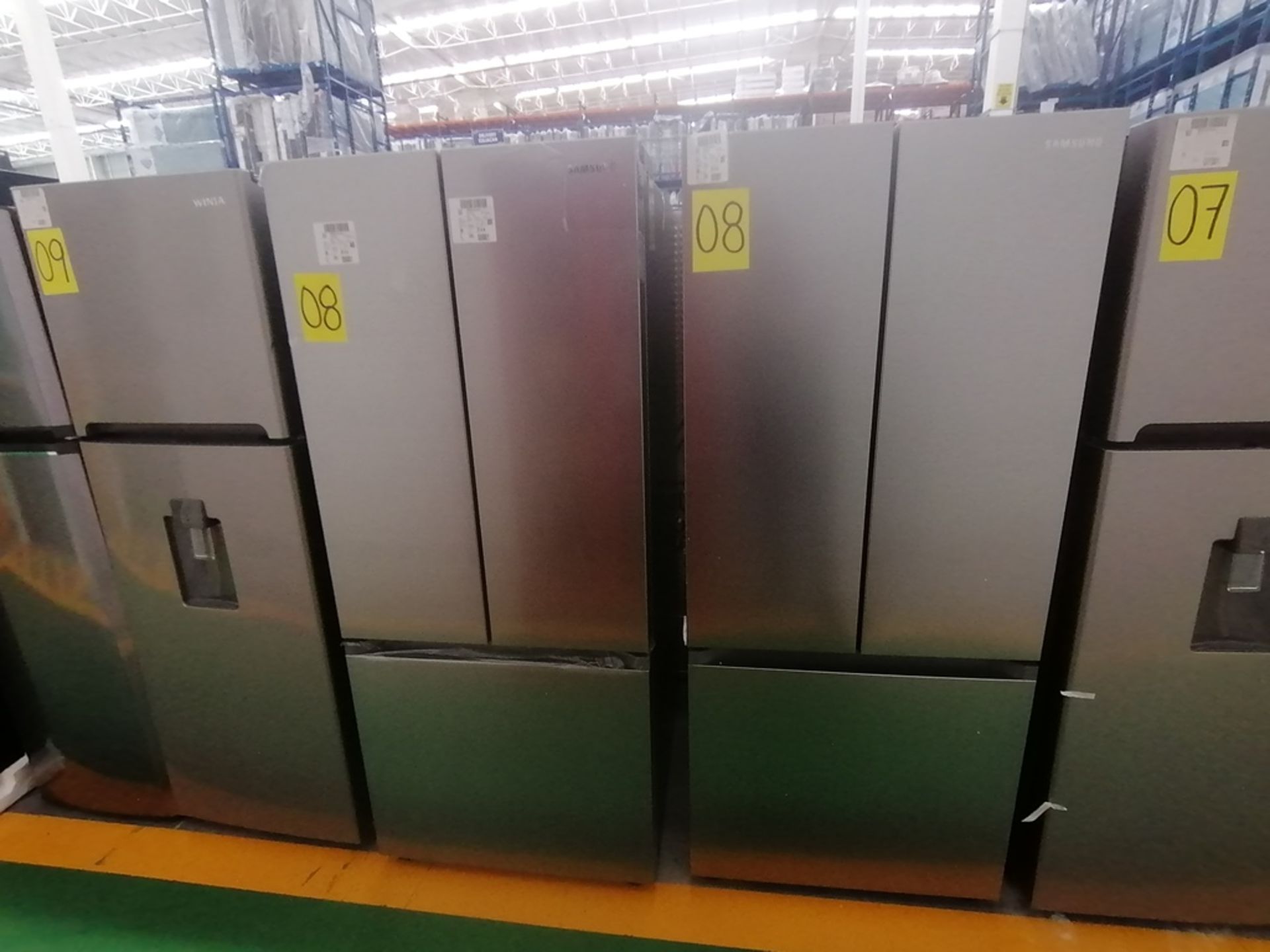 Lote de 2 refrigeradores incluye: 1 Refrigerador, Marca Samsung, Modelo RT22A401059, Serie 0BA84BBR - Image 3 of 15