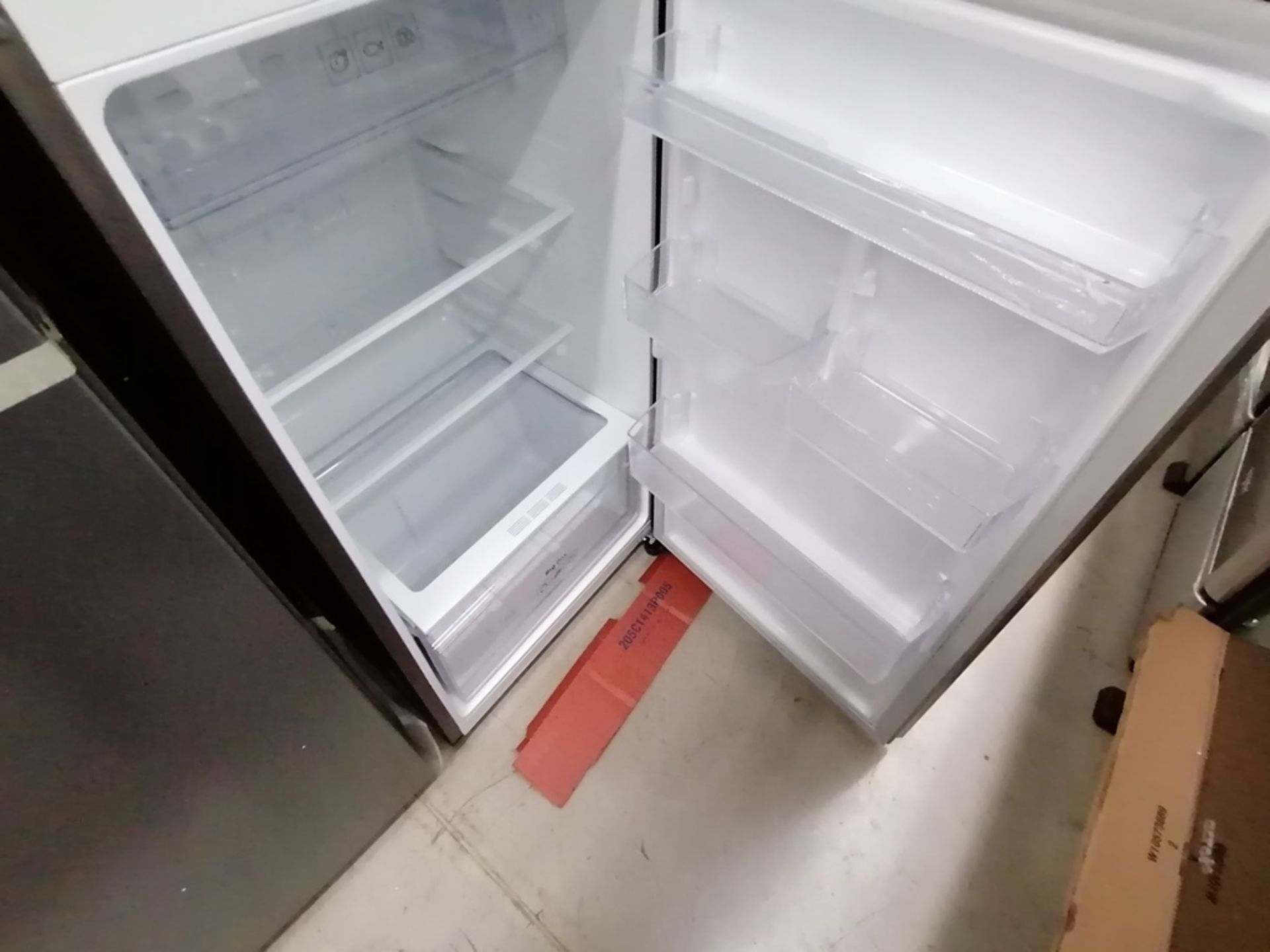 Lote de 2 refrigeradores incluye: 1 Refrigerador, Marca Samsung, Modelo RT29K500JS8, Serie 0AZS4BAR - Image 5 of 16