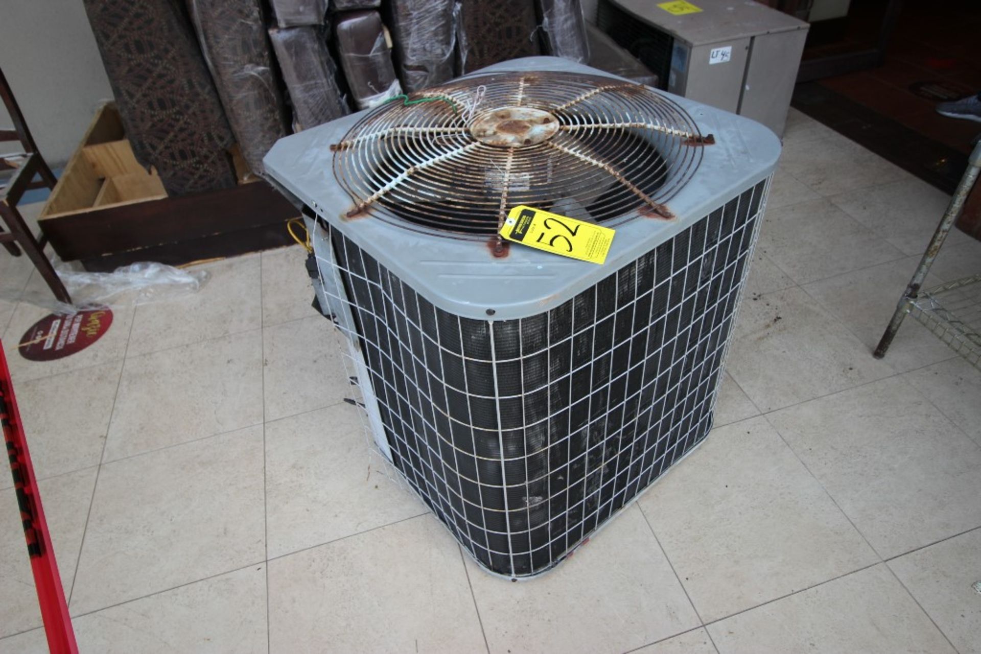 3 Unidades Condensadoras para aire acondicionado de un ventilador marca York, modelo:YCJD36S41S1A, - Image 4 of 19