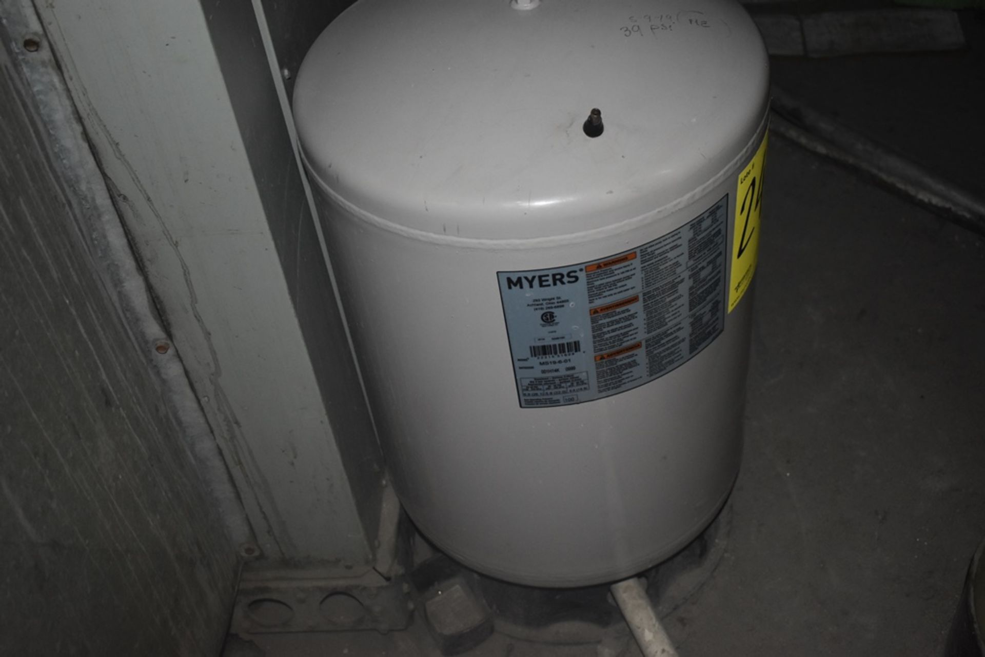 Sistema de filtración de agua marca Lalvaky, que incluye un sistema hidroneumático marca Pedrollo, - Image 19 of 40