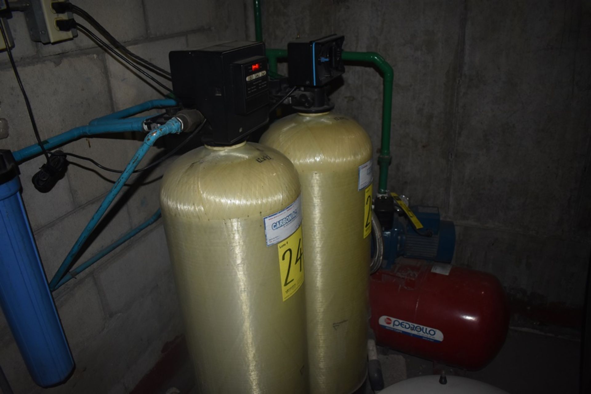 Sistema de filtración de agua marca Lalvaky, que incluye un sistema hidroneumático marca Pedrollo, - Bild 15 aus 40