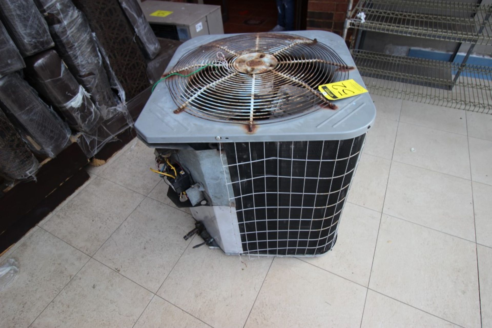3 Unidades Condensadoras para aire acondicionado de un ventilador marca York, modelo:YCJD36S41S1A, - Image 10 of 19