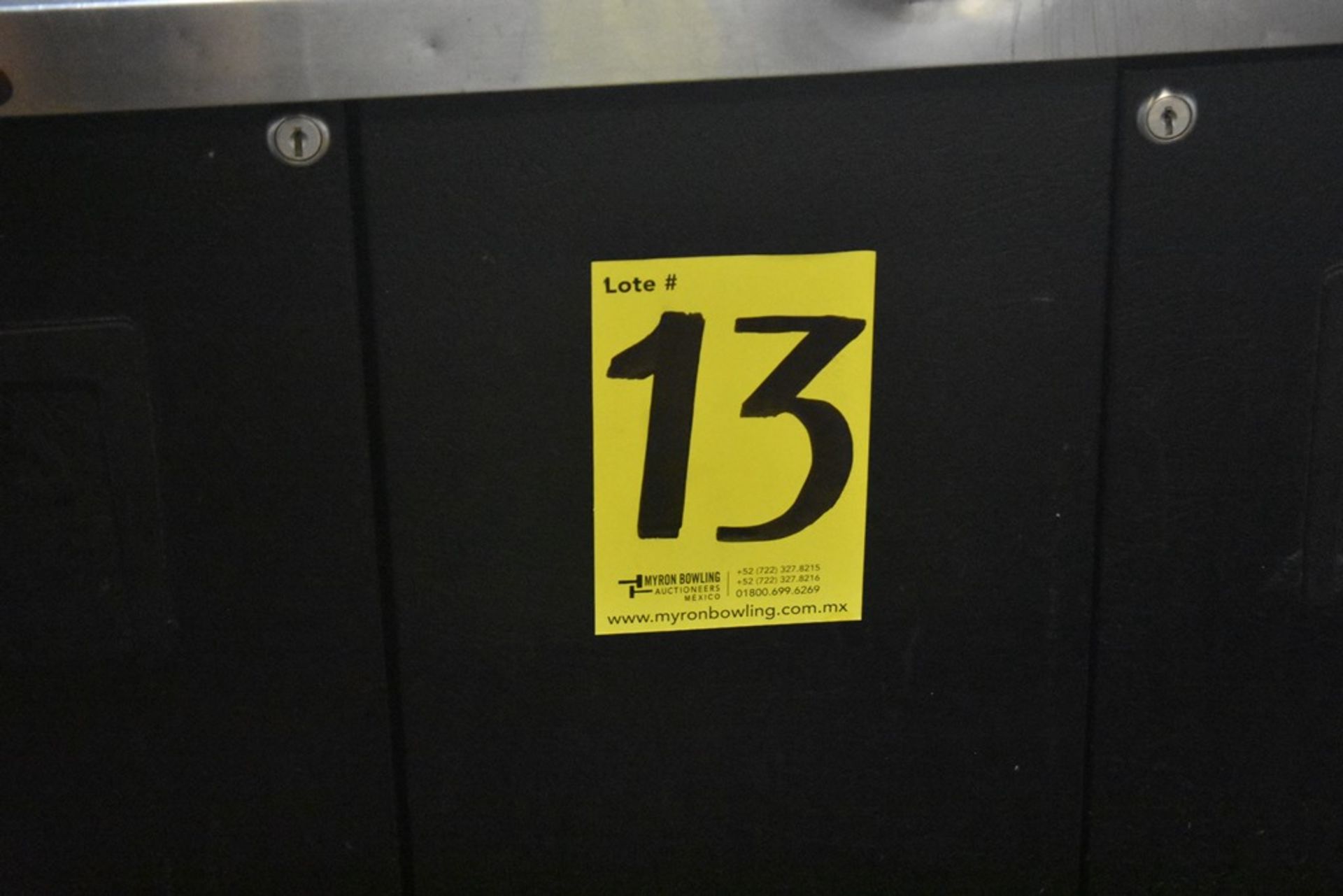 Mesa de trabajo refrigerada con cubierta en acero inoxidable marca True, modelo TBB-3, número de se - Image 20 of 20