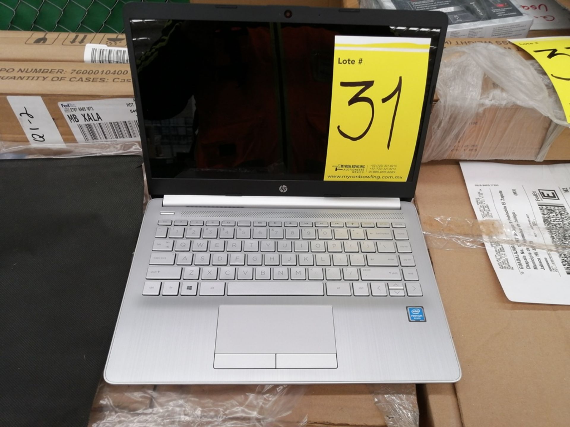 Lote de artículos contiene: 1 Computadora tipo Laptop marca HP, modelo 14CF2033, serie 5CG1206WQM, - Image 5 of 26