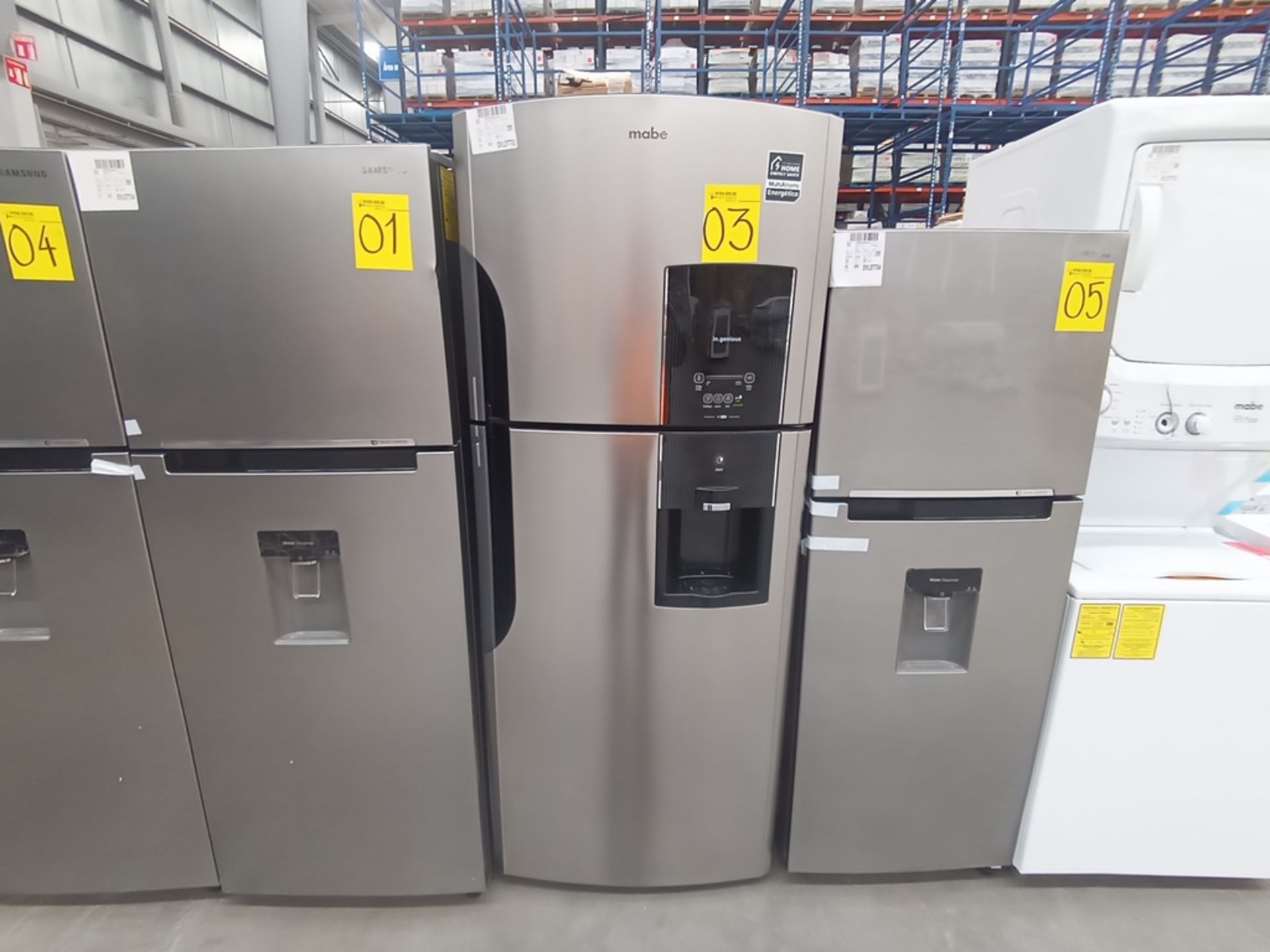 1 Refrigerador Marca Mabe, Modelo RMS6510IBMRXA, Serie 2201B408657, Color Gris, Golpeado, Favor de - Image 4 of 10