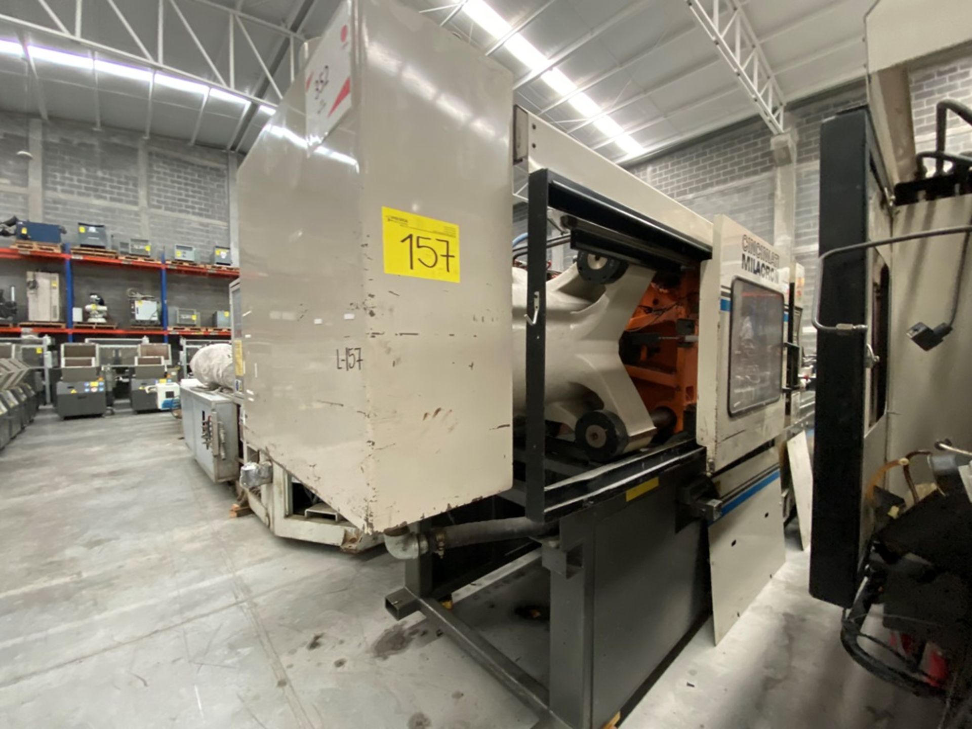 Cincinnati Milacron Plastic Injection Machine 300 Tons, Injection Capacity 822gr. - Image 74 of 82