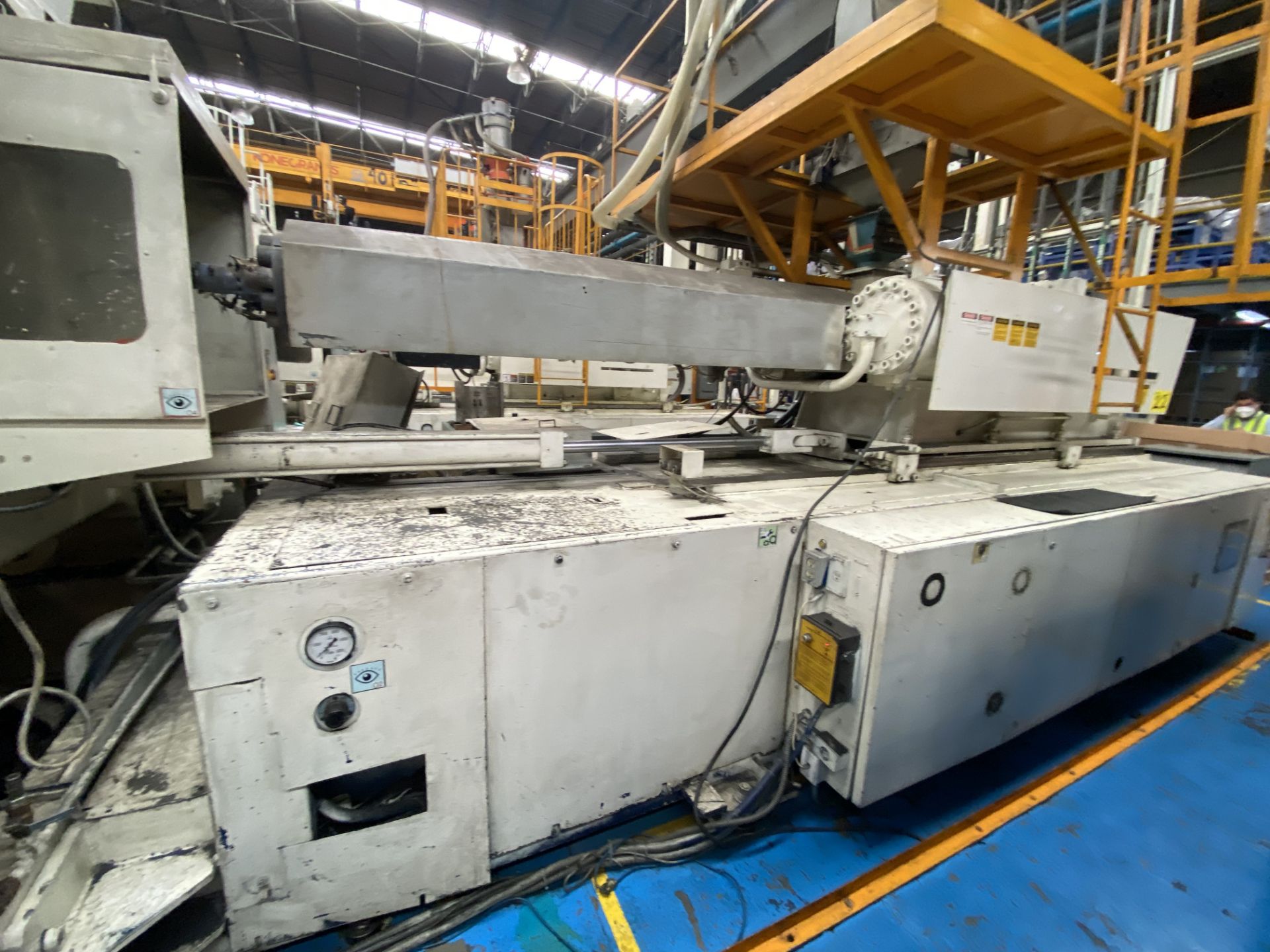 UBE Plastic Injection Machine, capacity 1500 tons, year 1994 - Image 112 of 126