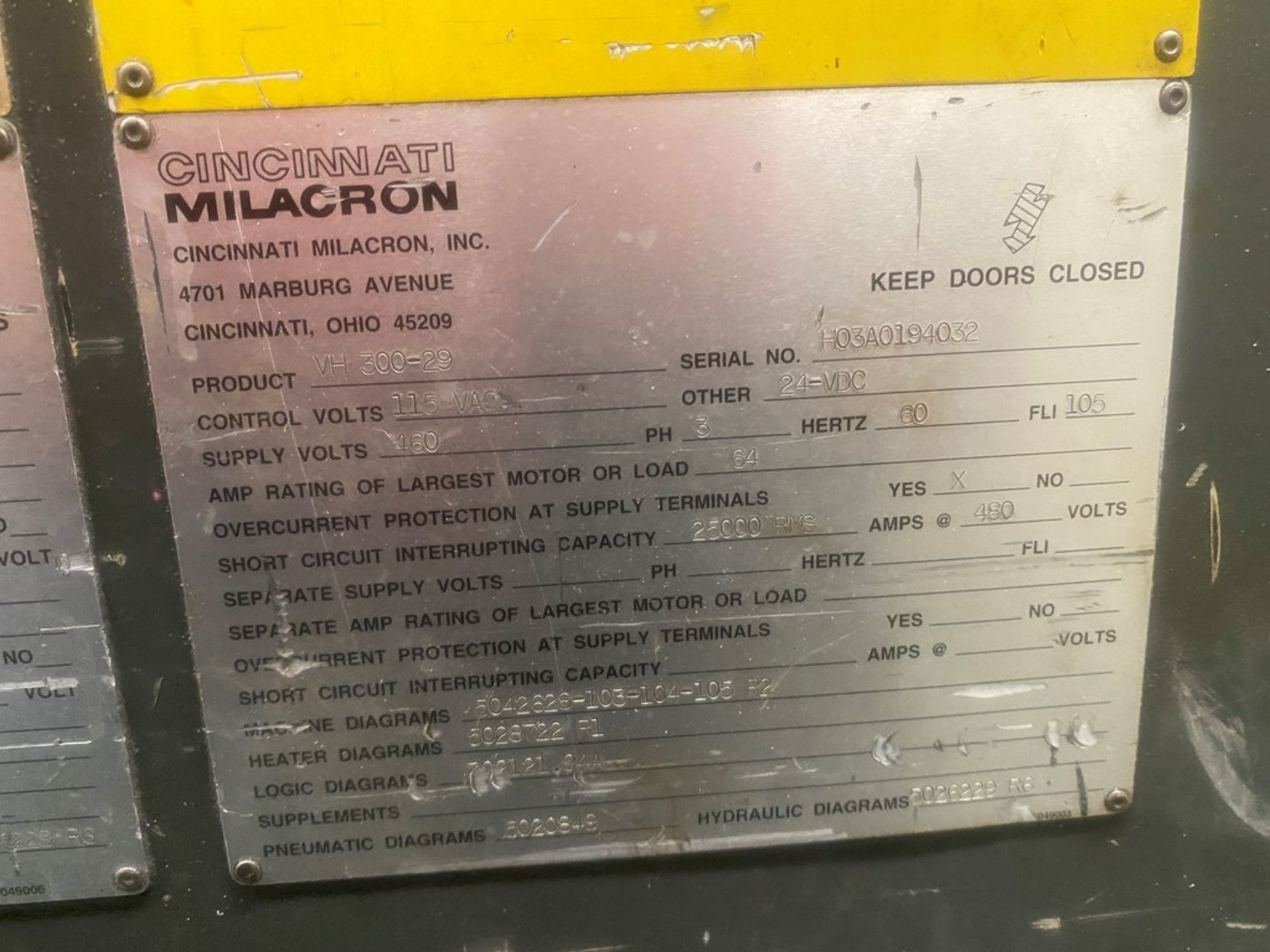 Cincinnati Milacron Plastic Injection Machine 300 Tons, Injection Capacity 822gr. - Image 50 of 82