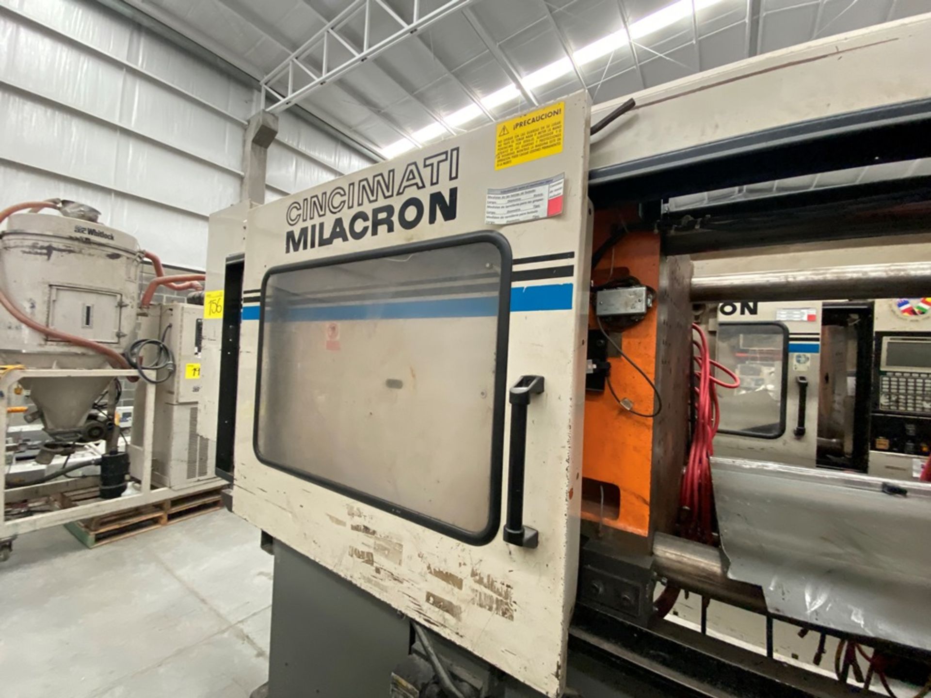 Cincinnati Milacron Plastic Injection Machine 300 Tons, Injection Capacity 822gr - Image 28 of 81