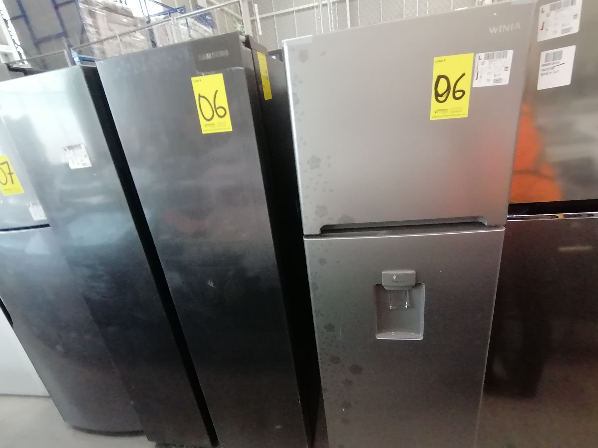 1 Refrigerador Marca Samsung, Modelo RS28T5B00B1, Serie 0B2V4BBT300531L, Color Gris, Golpeado, Favo - Image 3 of 17