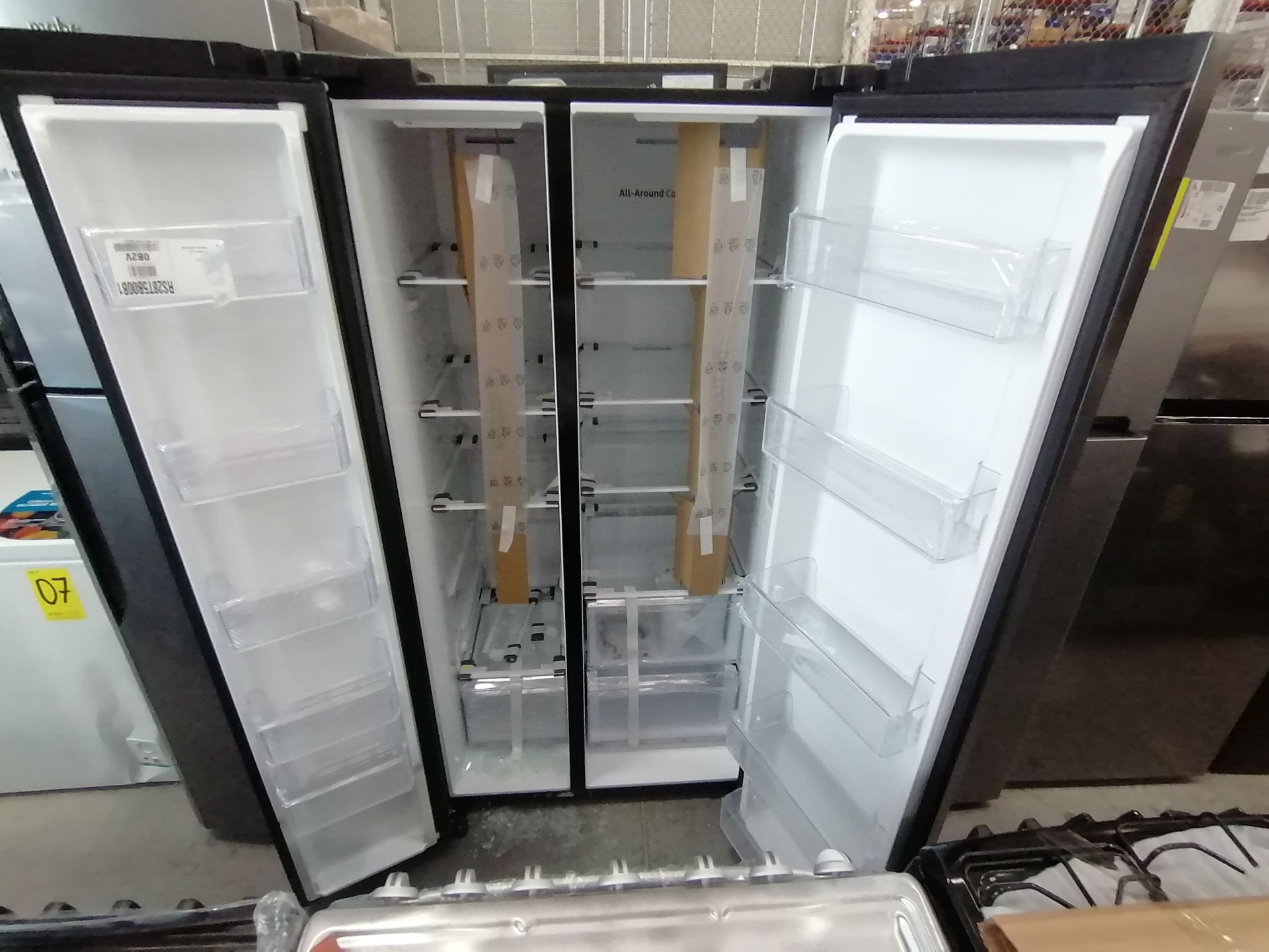 1 Refrigerador Marca Samsung, Modelo RS28T5B00B1, Serie 0B2V4BBT300531L, Color Gris, Golpeado, Favo - Image 15 of 17