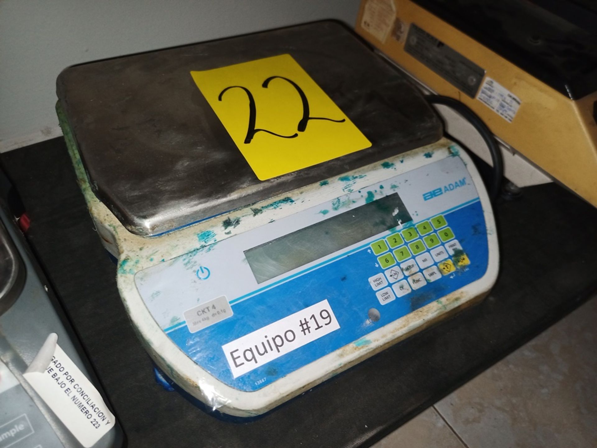 UWE Weighing Machine Model OAC-6 Serial number not available; Adam Brand 4kg Scale, Model CKT - Image 9 of 14