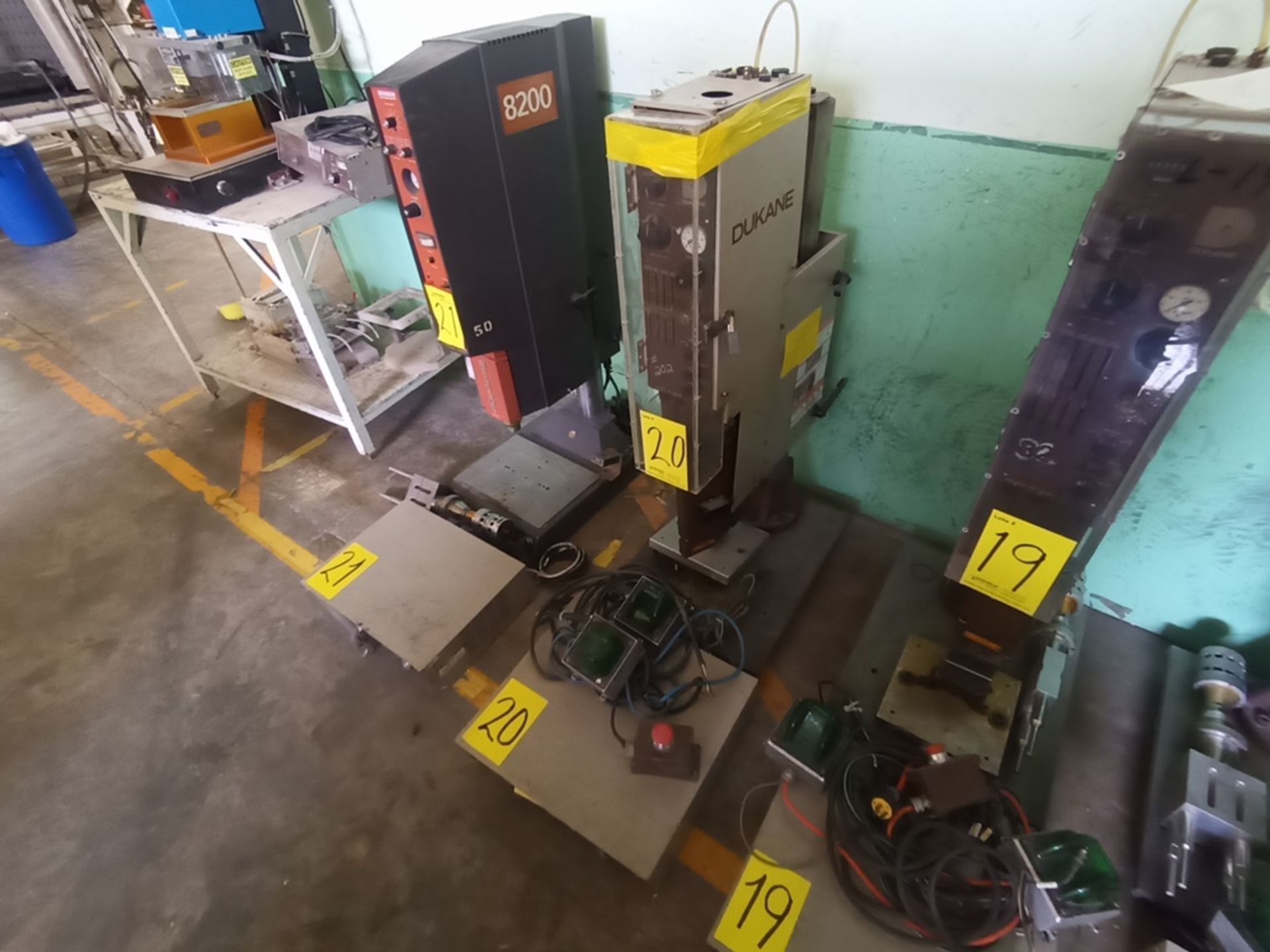 Dukane ultrasonic welder, Model 43a250, S/N 14066 110V/60Hz