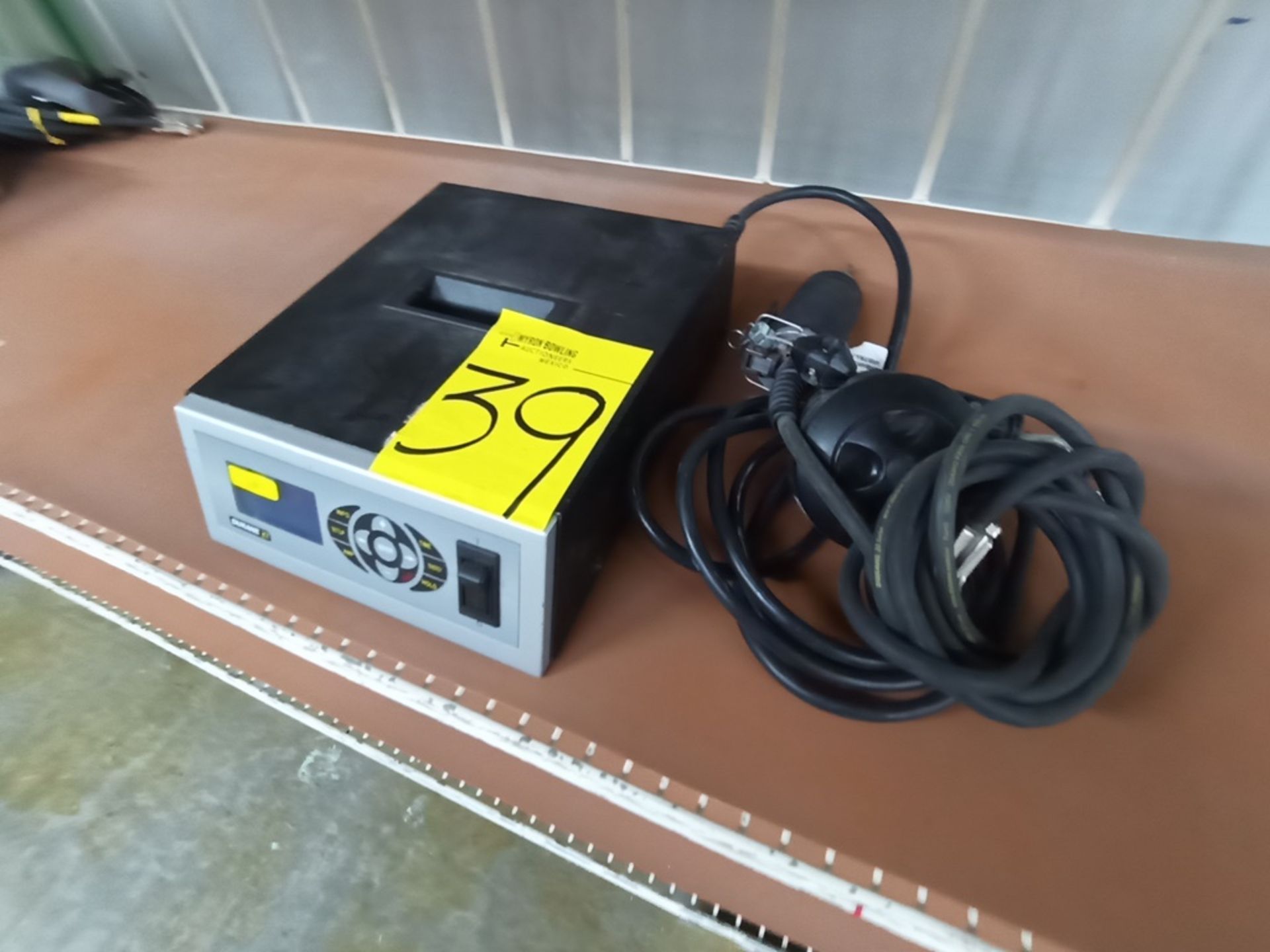 Ultrasonic Portable Welding System Series iQ Model iQ EZ Serial No 251960 110V/60Hz - Image 6 of 10