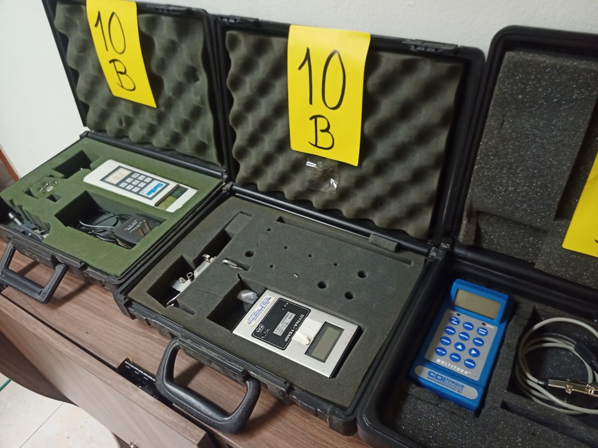 Chatillon Digital Gauge Model DFGS, Dyna-Temp Digital Pyrometer, and Portable electronic torque - Image 13 of 25