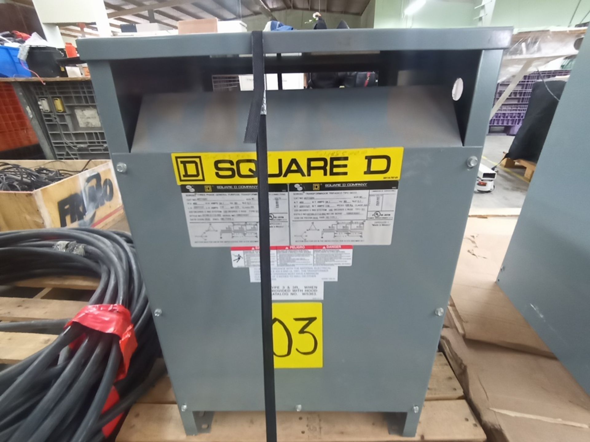 Square D Transformador trifasico tipo seco , 45KVA Modelo 33749-21112-002