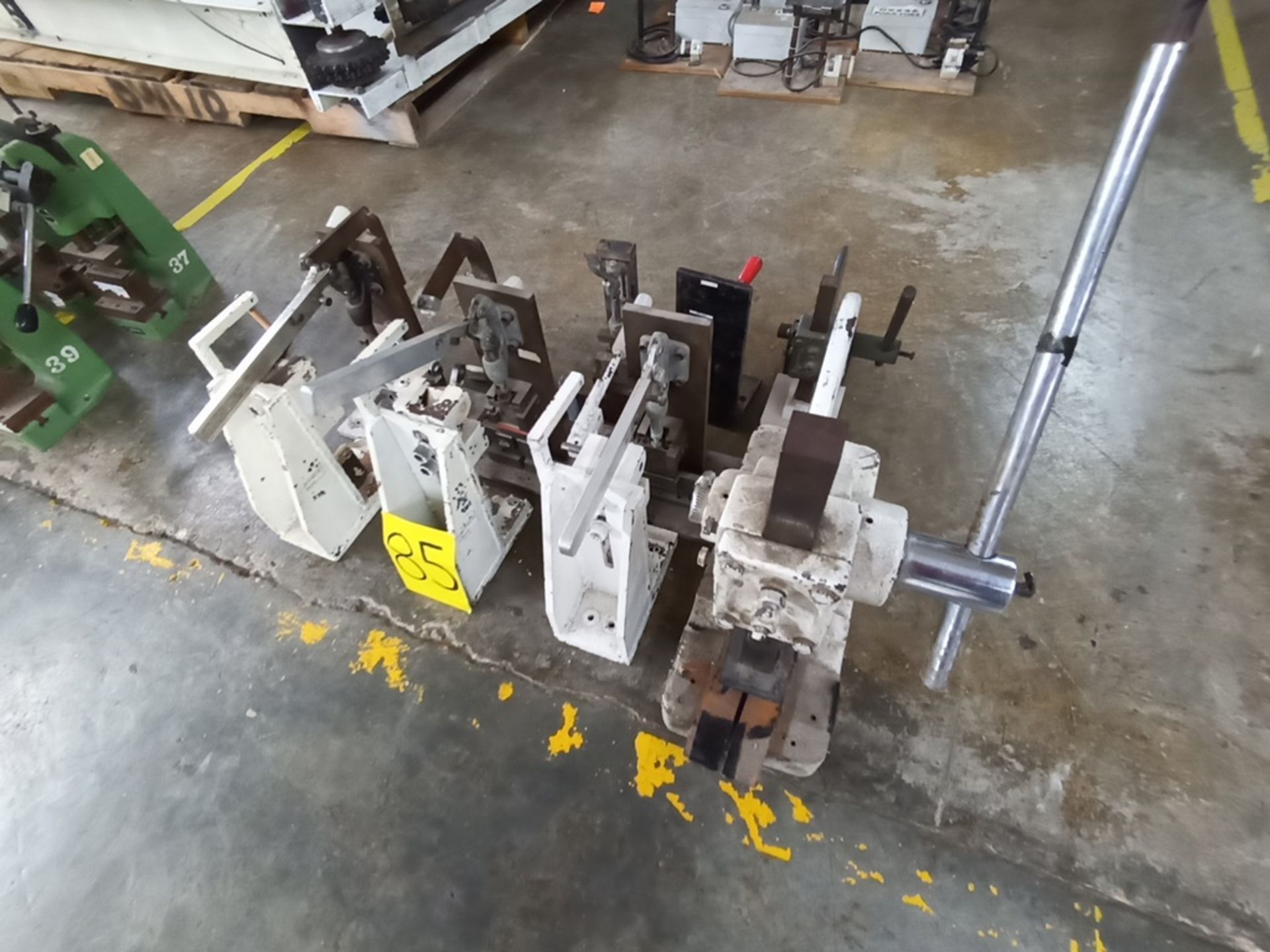 8 manual presses table diameter 65 x 40 (mm) pressure piston stroke 40 (mm) pressure piston - Image 10 of 15